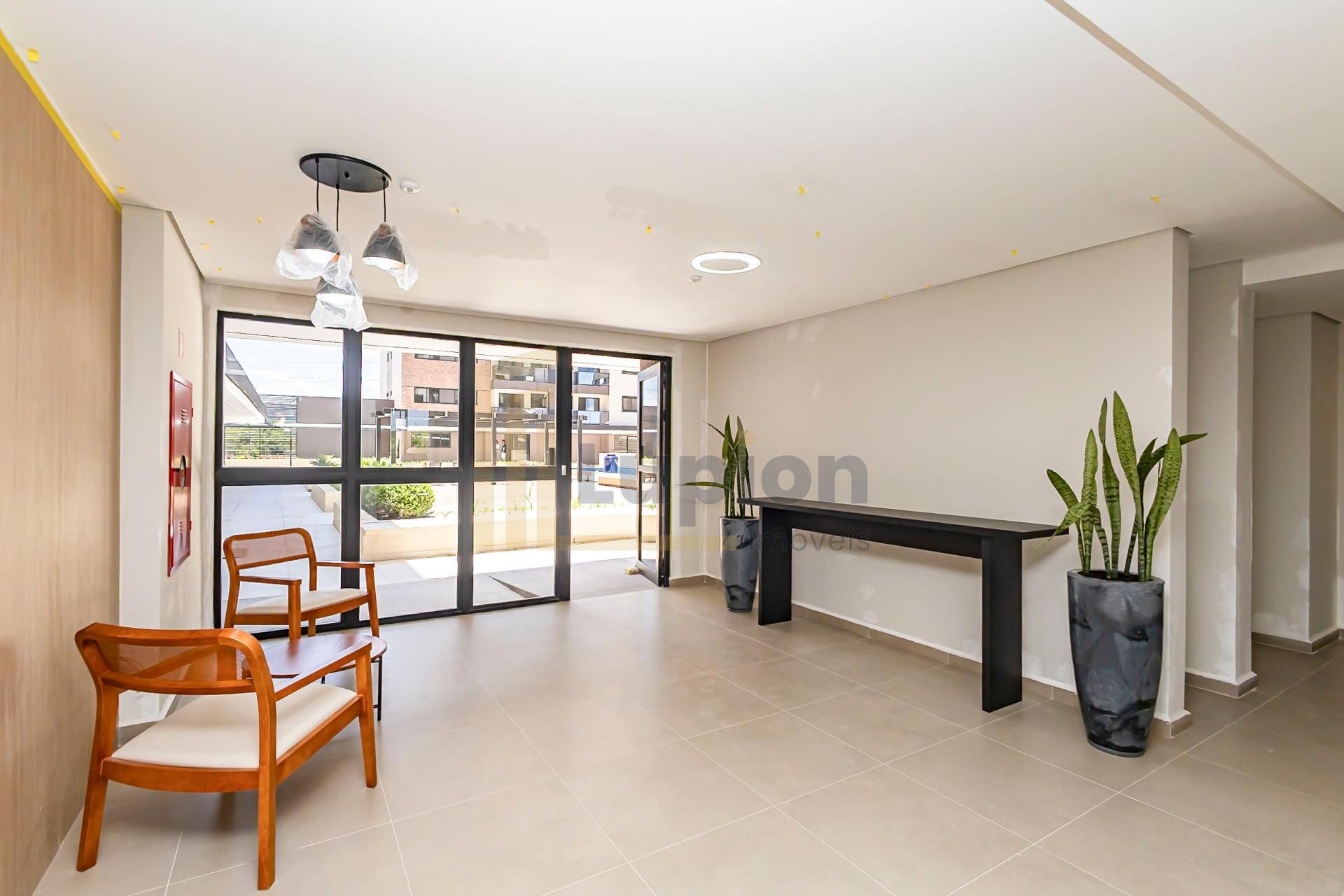 Apartamento 2 Quartos para locação no Mossunguê ao Lado do Par...