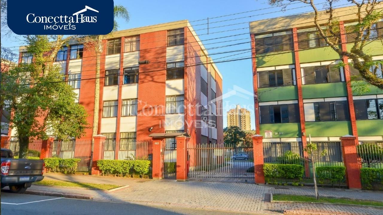 Seu novo lar no Alto da XV espera por você  Ótimo custo benefi...