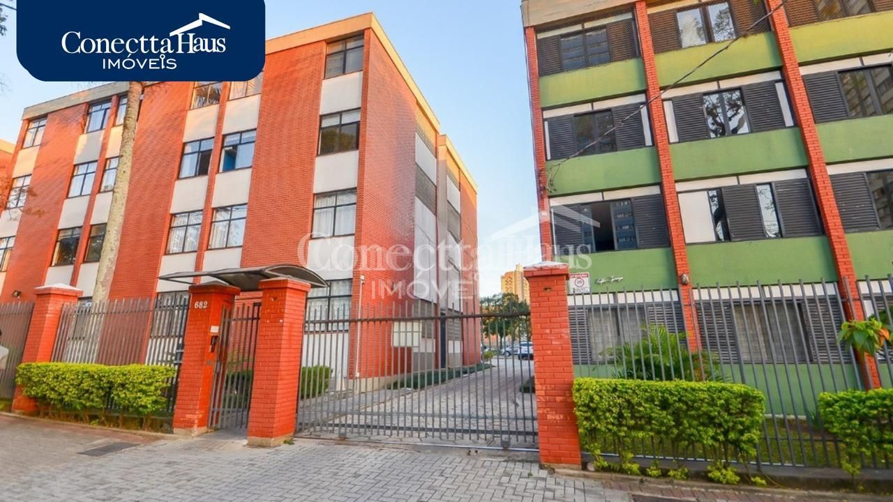 Seu novo lar no Alto da XV espera por você  Ótimo custo benefi...