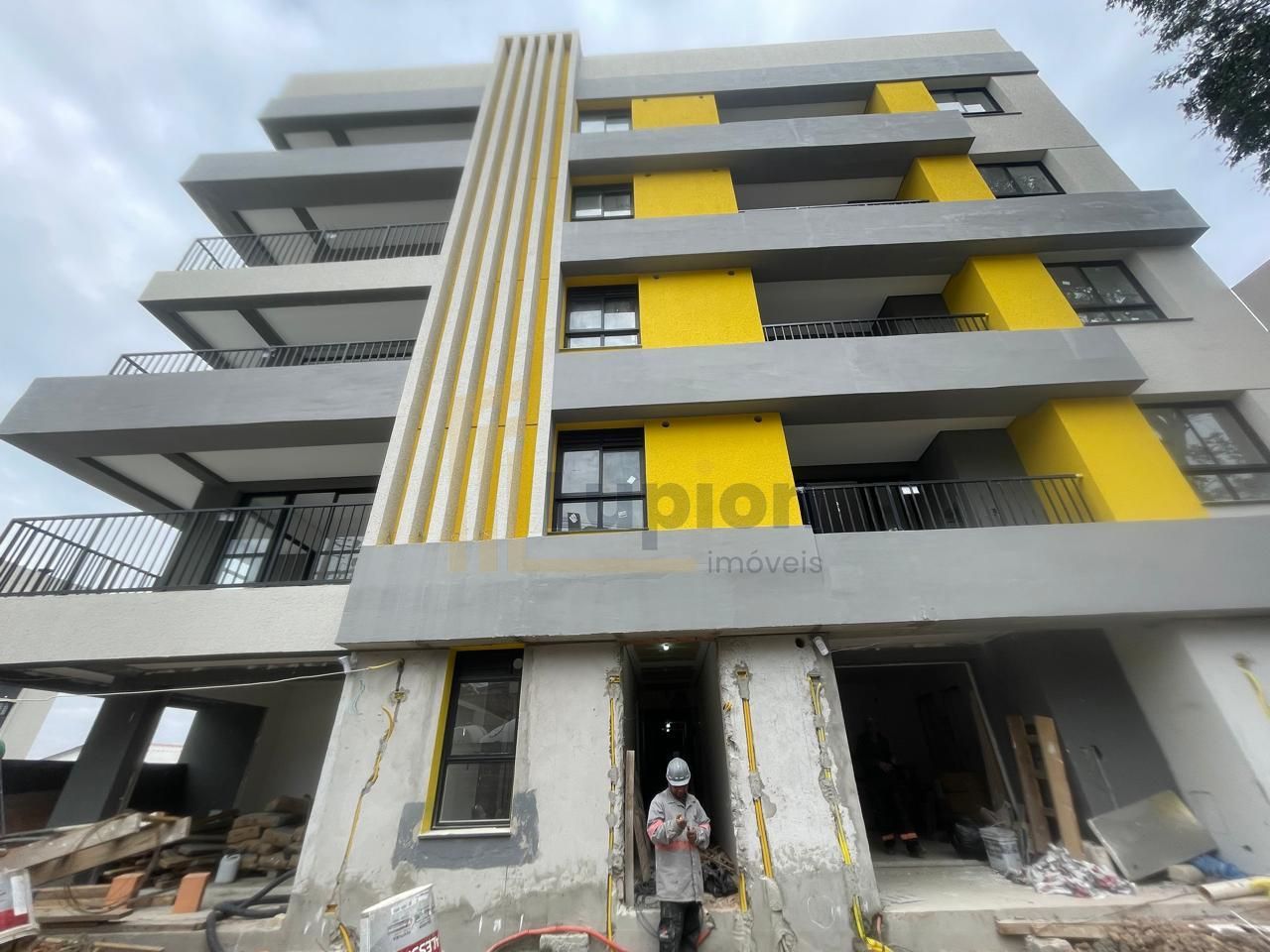 Apartamento 206  à venda, tingui, no Edf. Joy City Habitat com...