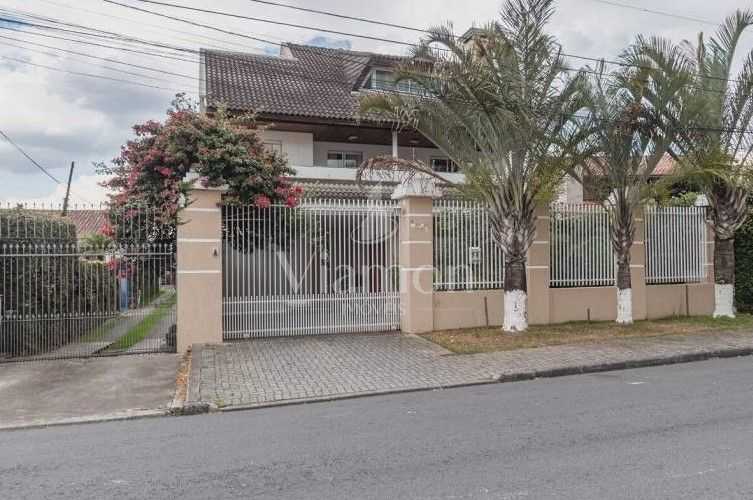 Sobrado com 4 dormitórios à venda, bairro GUAÍRA - CURITIBA - PR