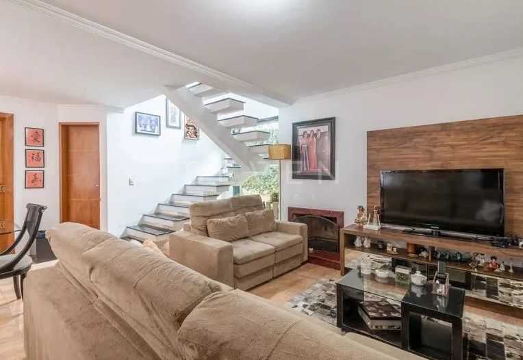 Sobrado com 4 dormitórios à venda, bairro GUAÍRA - CURITIBA - PR