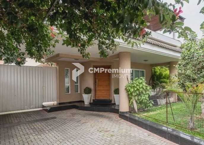 Sobrado com 4 dormitórios à venda, bairro GUAÍRA - CURITIBA - PR