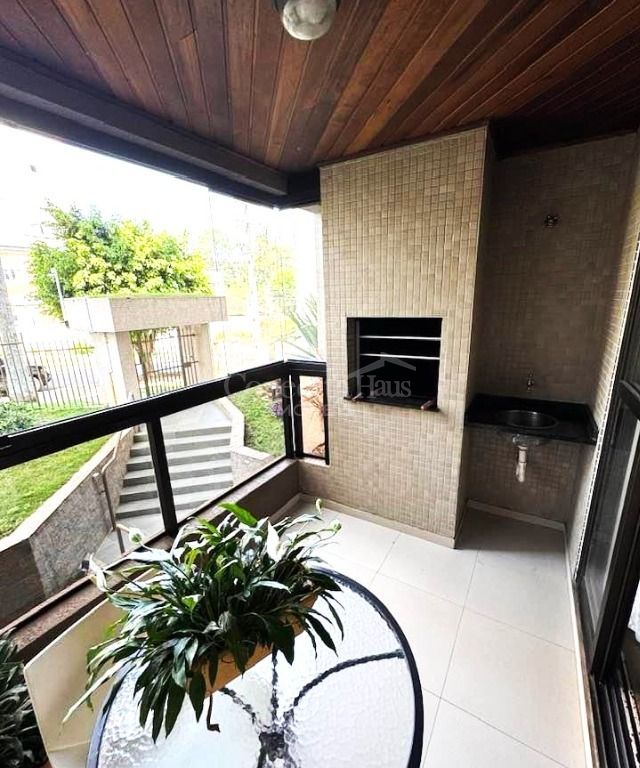 Apartamento com 3 dormitórios  1 suíte  à venda, em Vila Izabe...