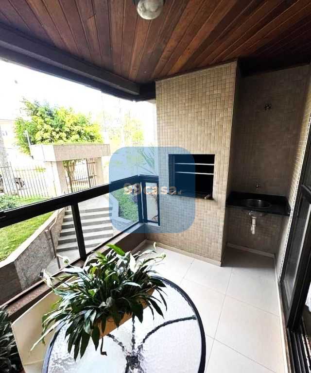 Apartamento com 3 dormitórios  1 suíte  à venda, em Vila Izabe...