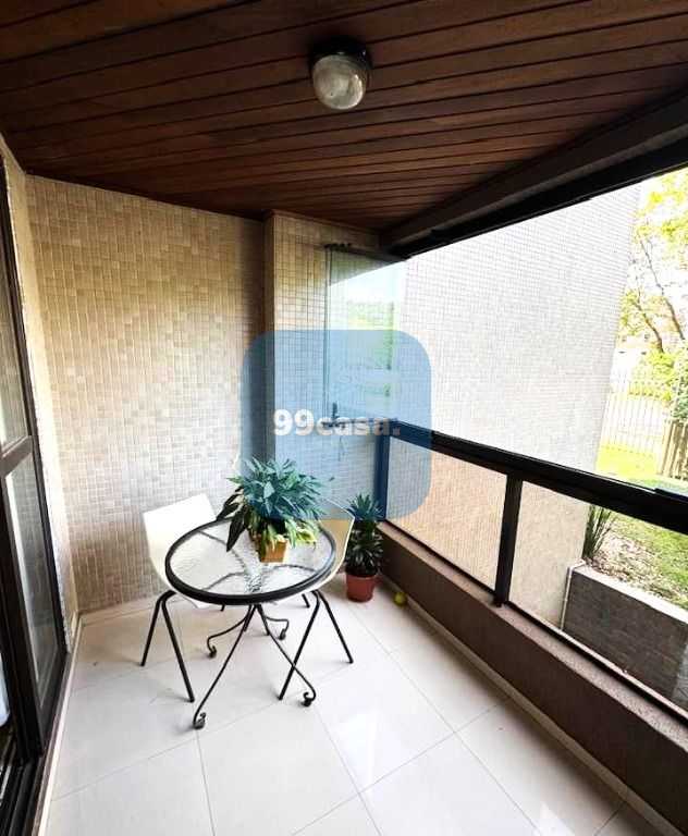 Apartamento com 3 dormitórios  1 suíte  à venda, em Vila Izabe...