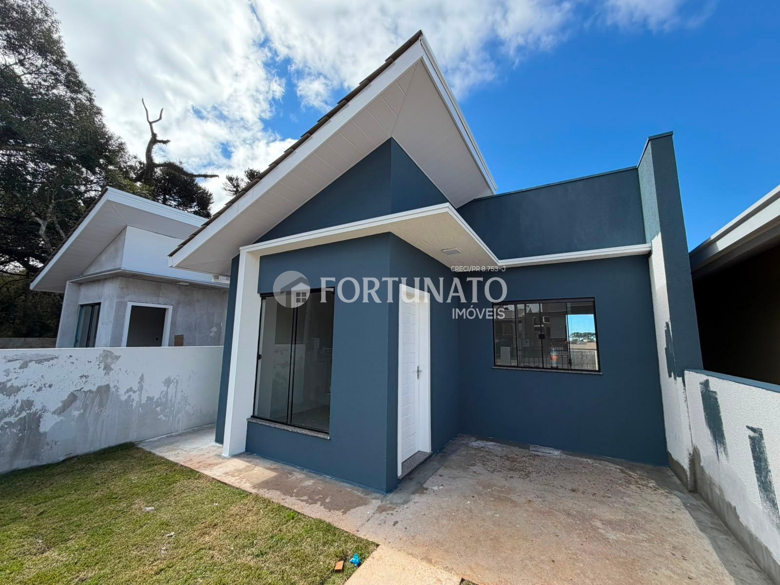 VENDE-SE CASA NOVA NO LOTEAMENTO ARAUCÁRIA