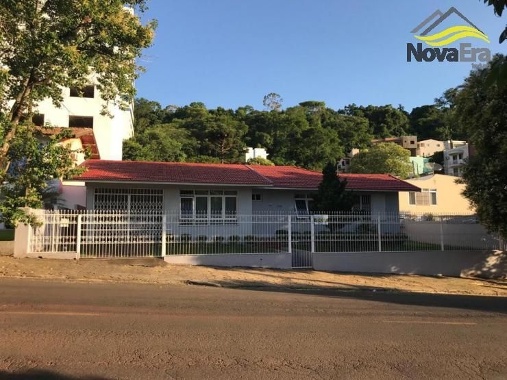 EXCELENTE CASA C PISCINA