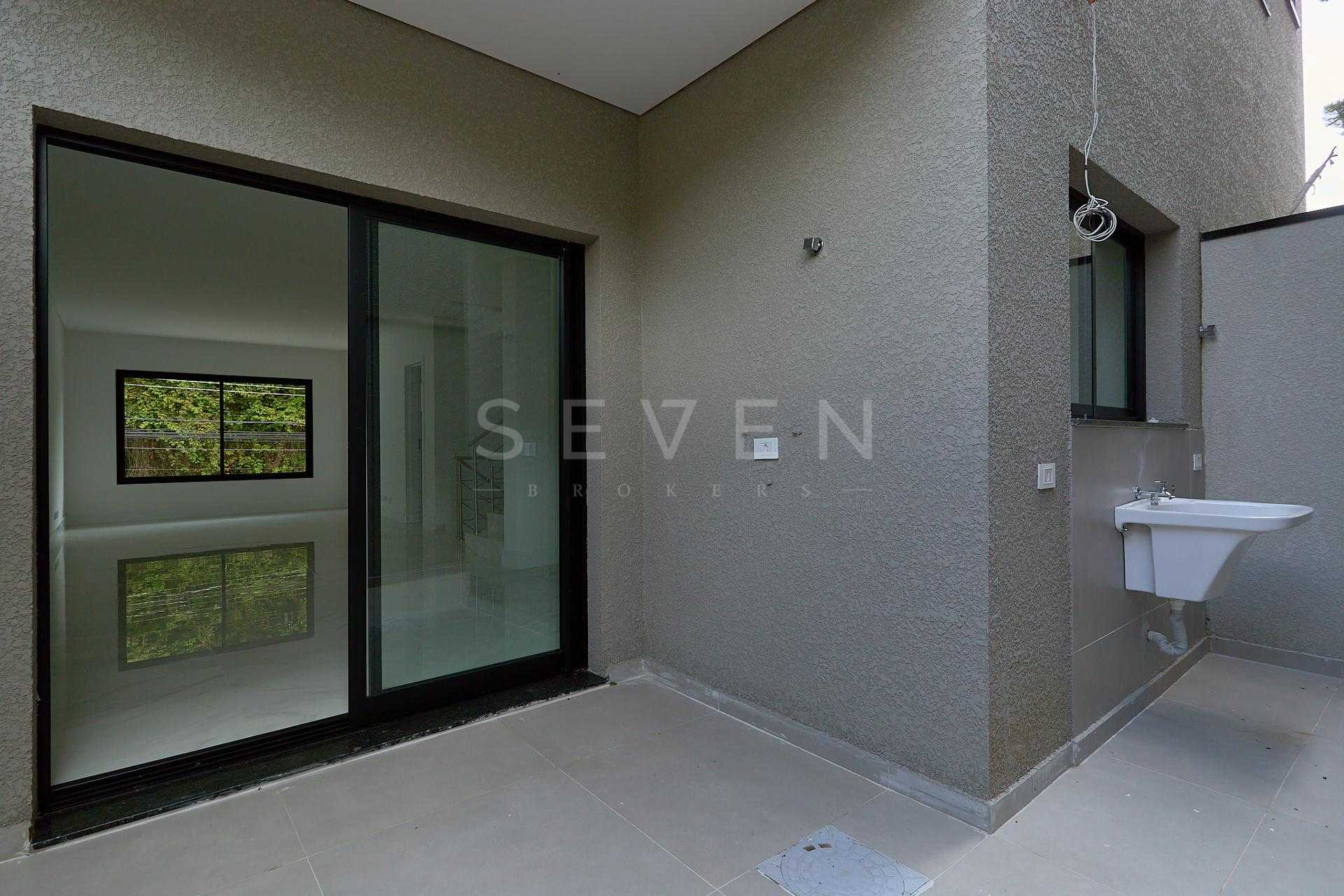 Sobrado à venda, de 195,62m  Bairro Mercês, CURITIBA - PR