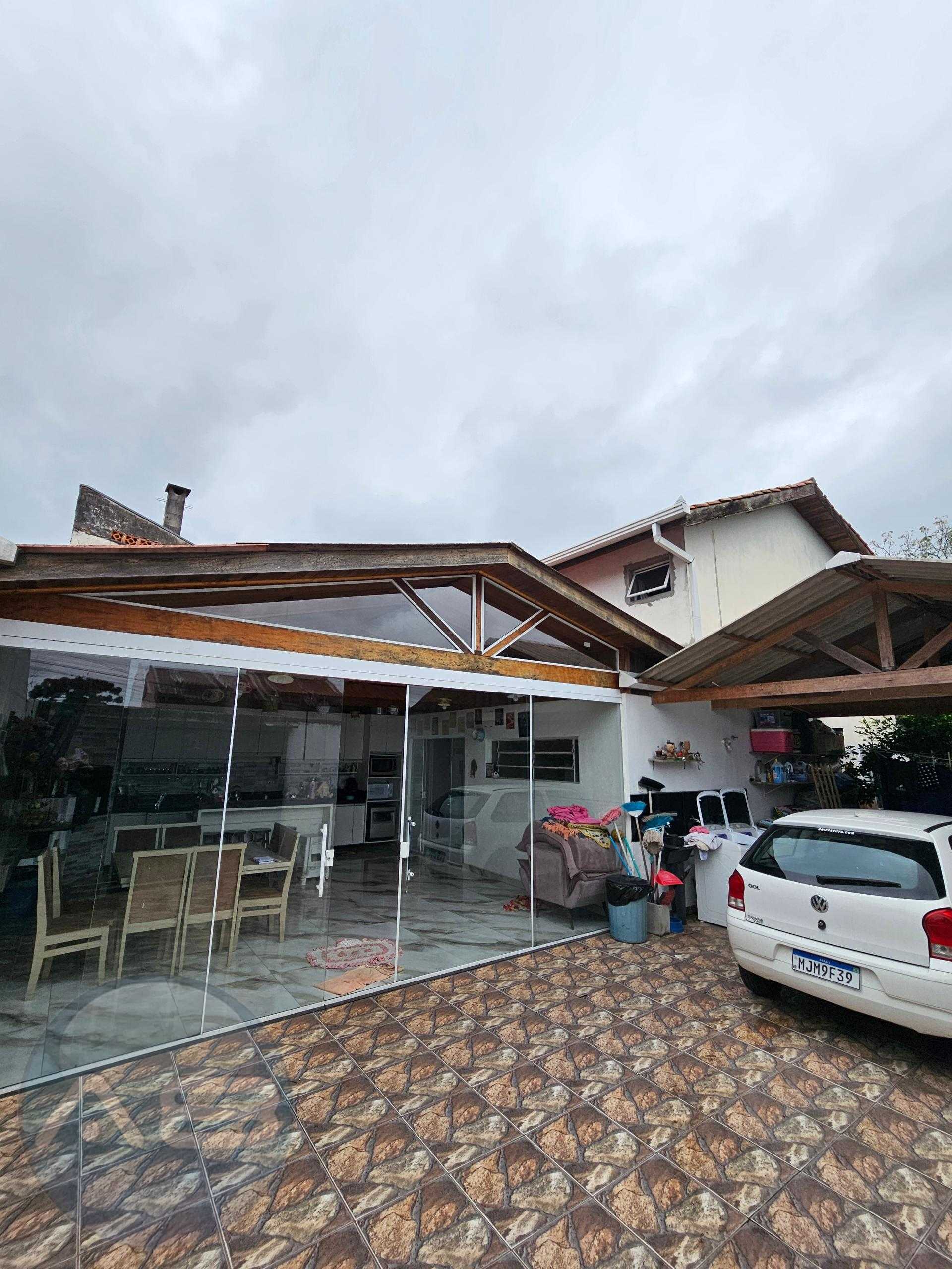 Sobrado Bairro Alto 140 m , 04 quartos, sendo 01 no térreo, av...