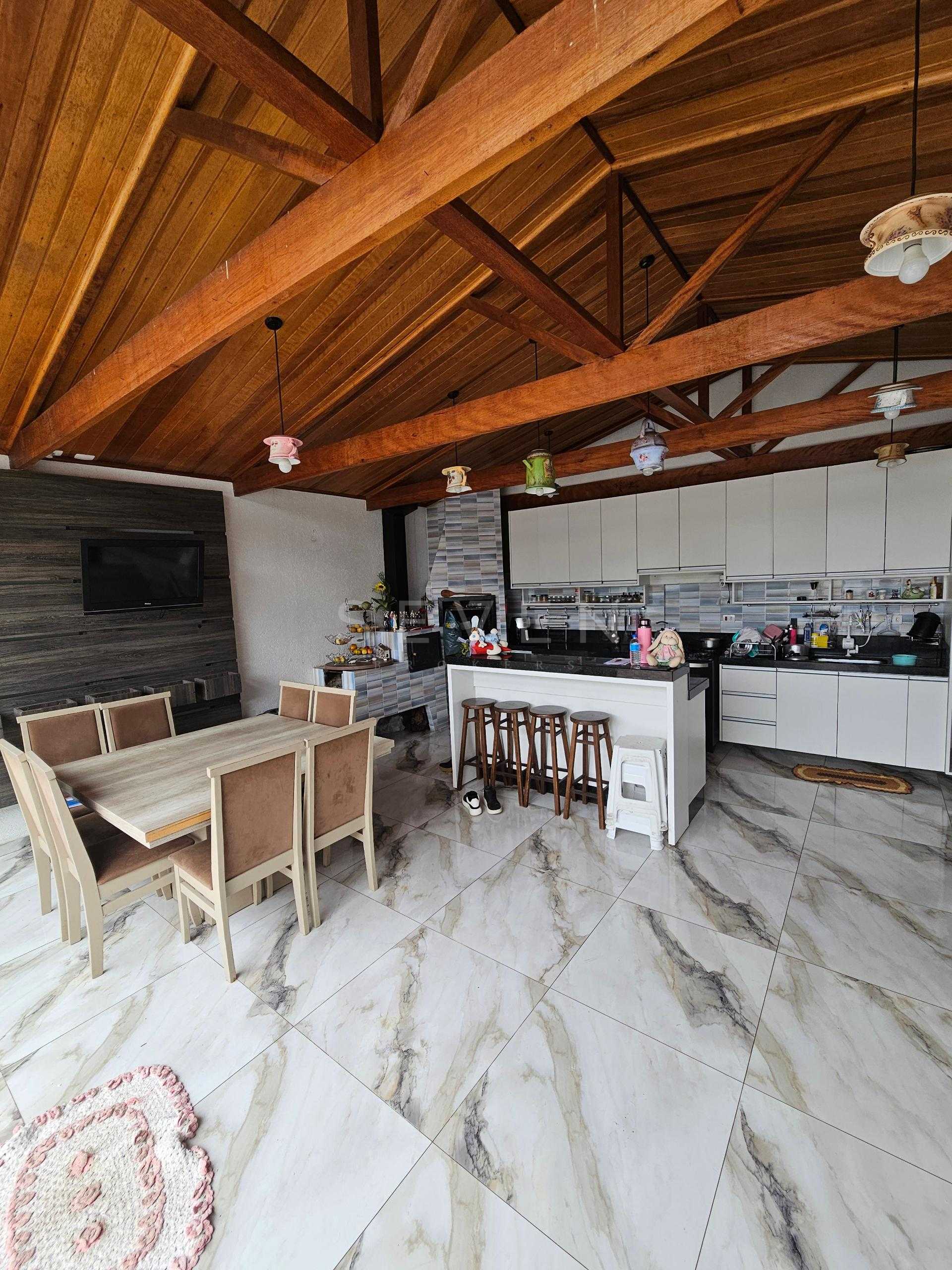 Sobrado Bairro Alto 140 m , 04 quartos, sendo 01 no térreo, av...