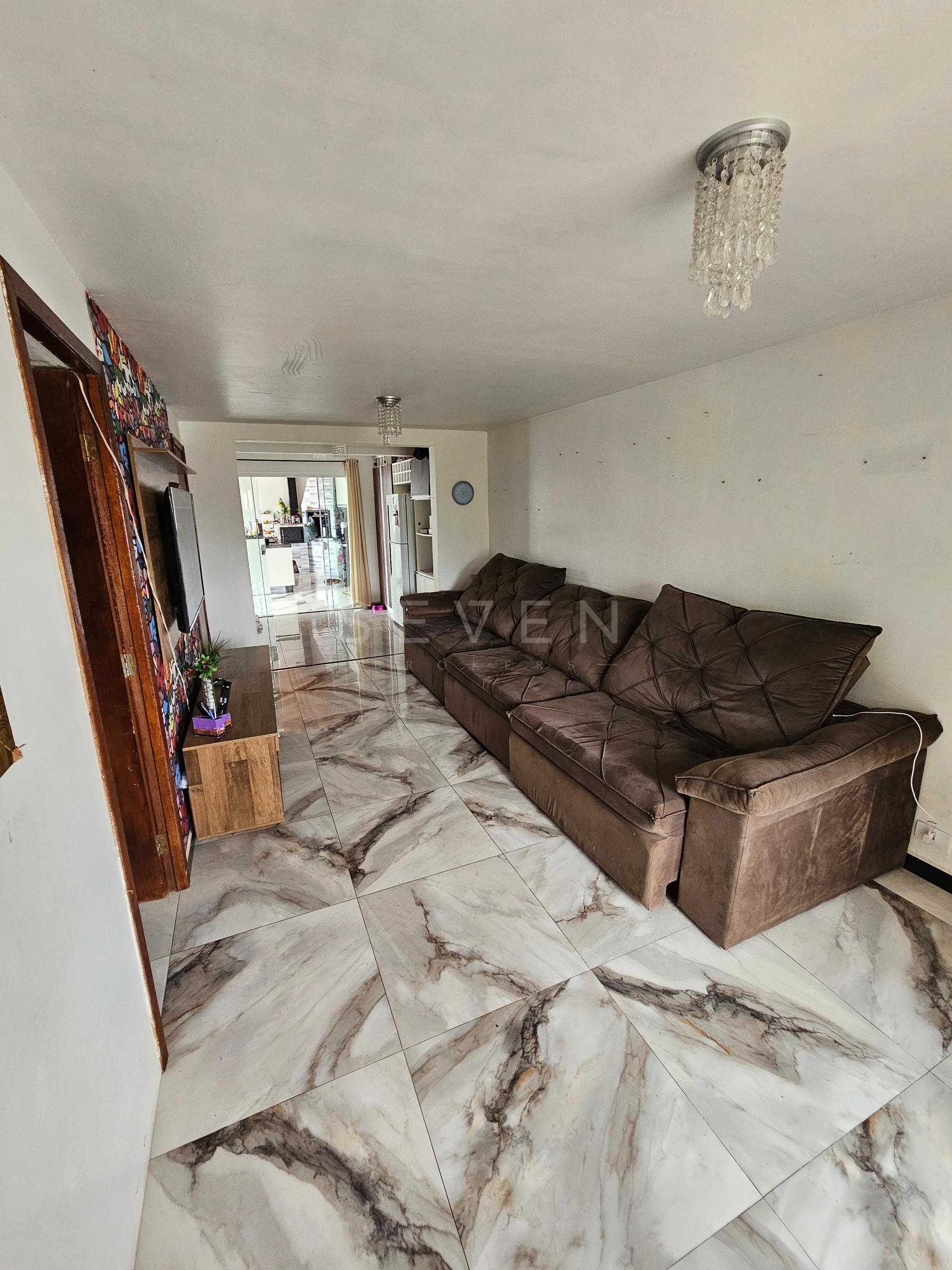 Sobrado Bairro Alto 140 m , 04 quartos, sendo 01 no térreo, av...