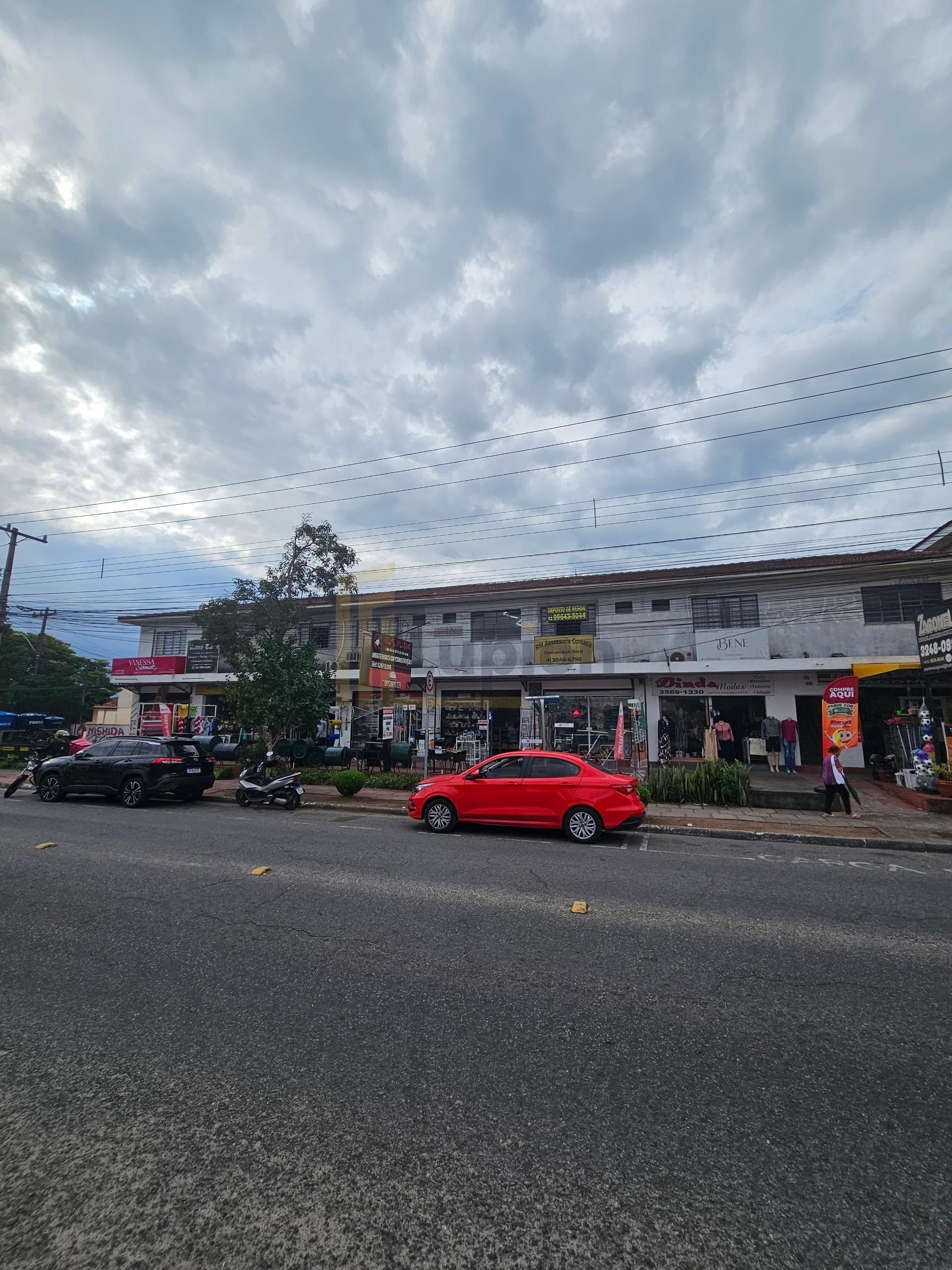 Sala comercial -Novo Mundo-,30 m2 rua Pedro  Zagonel R  150 mil