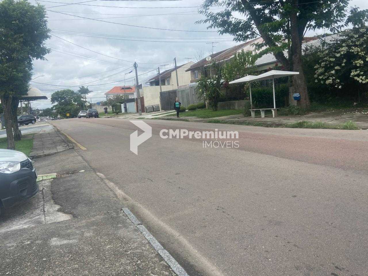 Terreno 500m   10x50 , 1 casa   4 kitinetes, excelente investi...