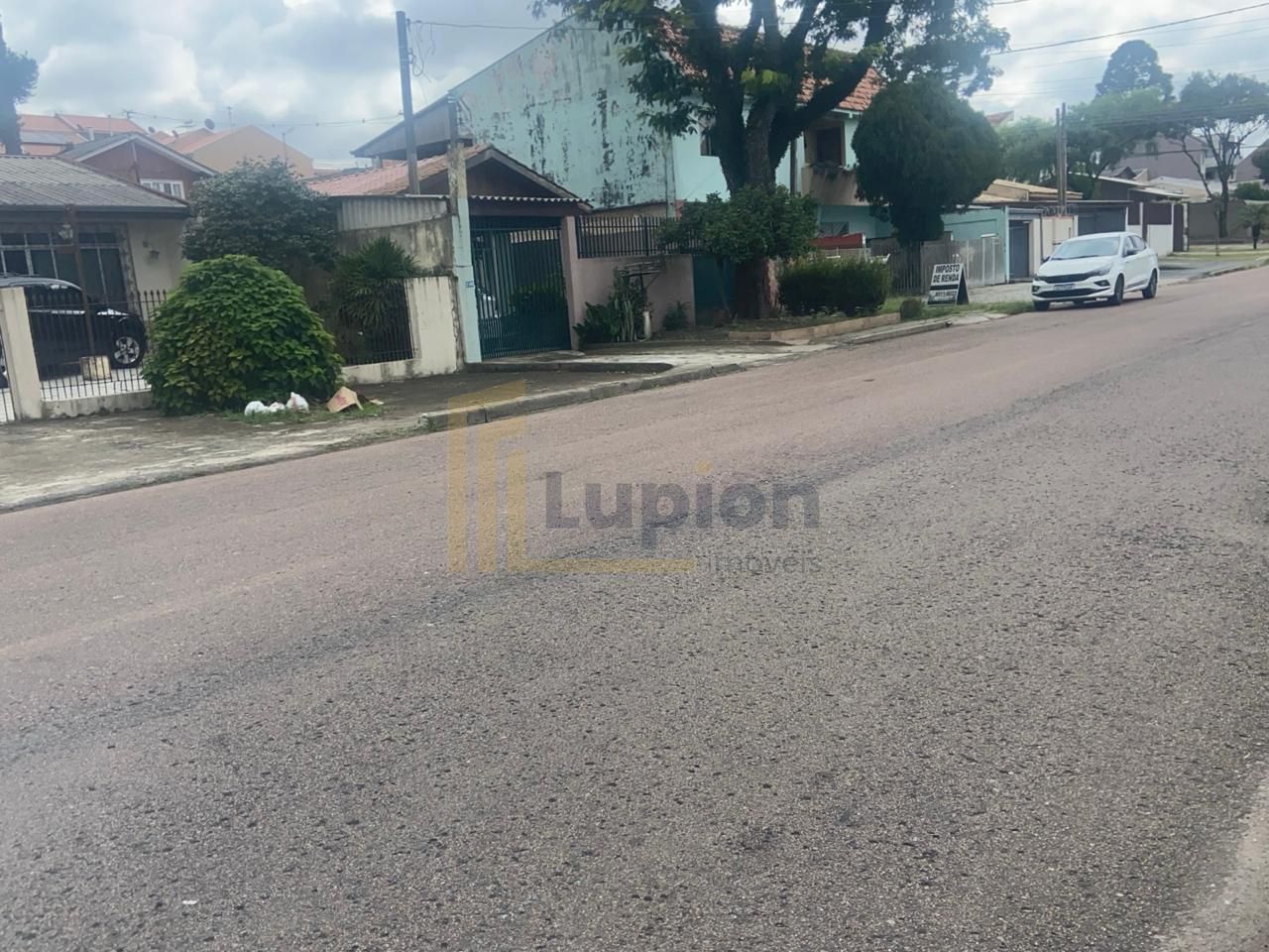 Terreno 500m   10x50 , 1 casa   4 kitinetes, excelente investi...