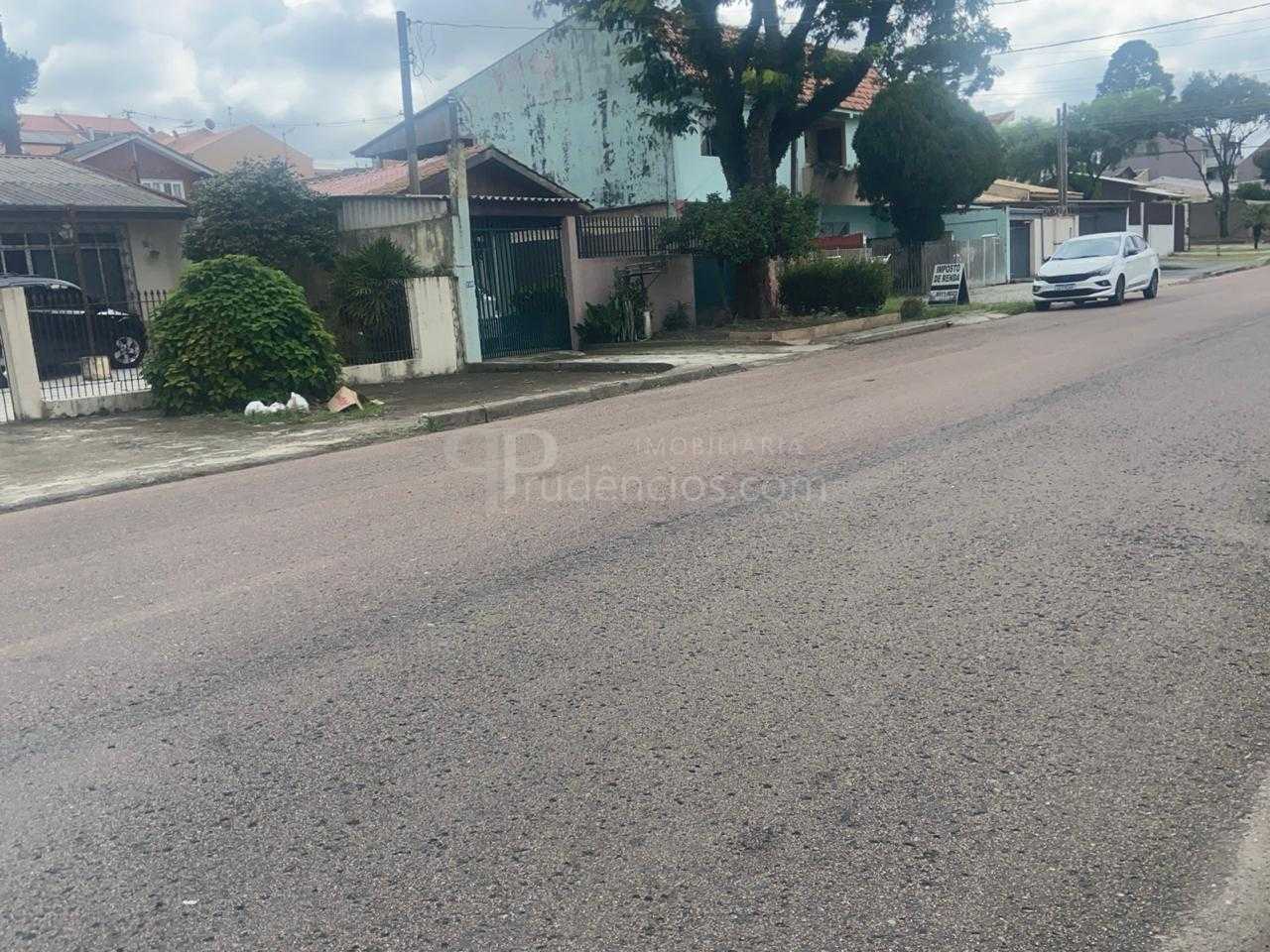 Terreno 500m   10x50 , 1 casa   4 kitinetes, excelente investi...