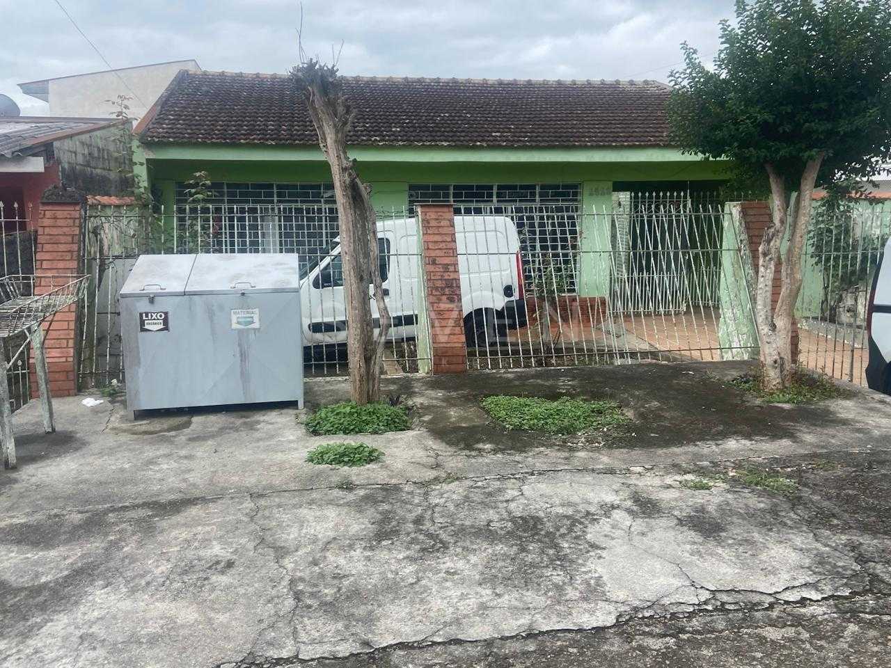 Terreno 500m   10x50 , 1 casa   4 kitinetes, excelente investi...