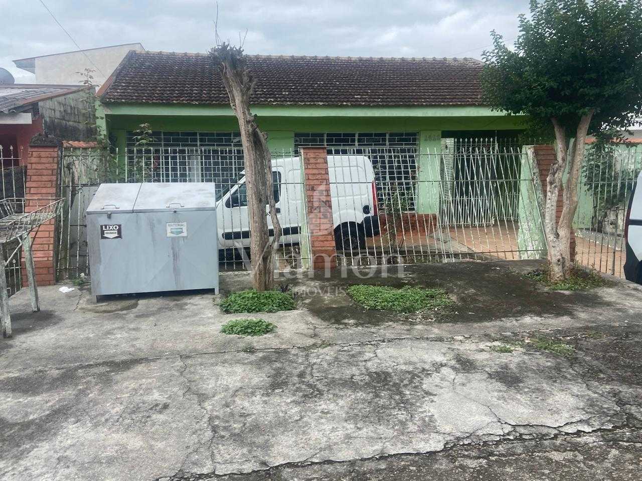 Terreno 500m   10x50 , 1 casa   4 kitinetes, excelente investi...