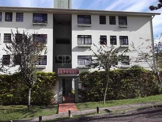 Apto 47 m2- Sta Candida, 02 qtos, 01 vaga, face norte, R  180 mil