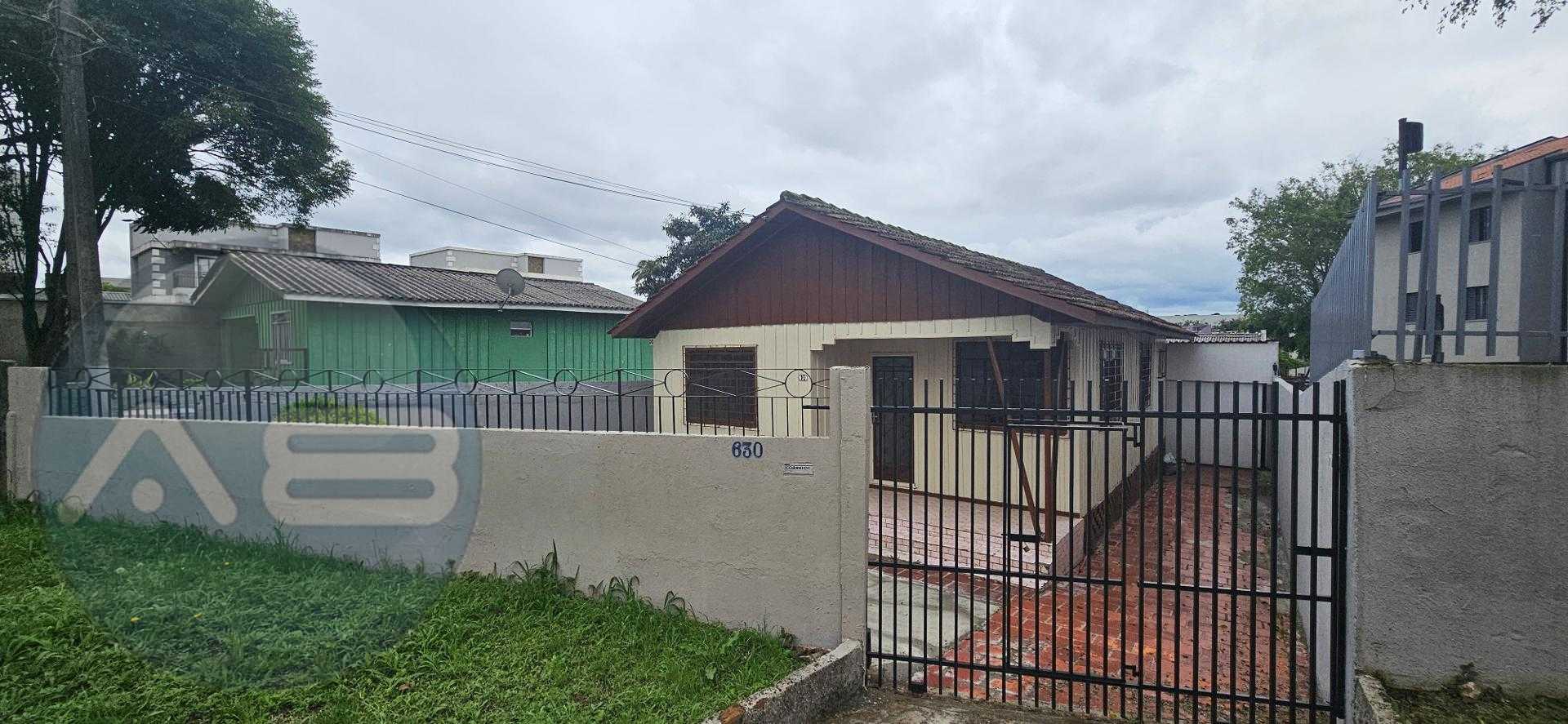 Bairro Xaxim-locação, terreno com 2 casas, 1 mista e 01 alvena...