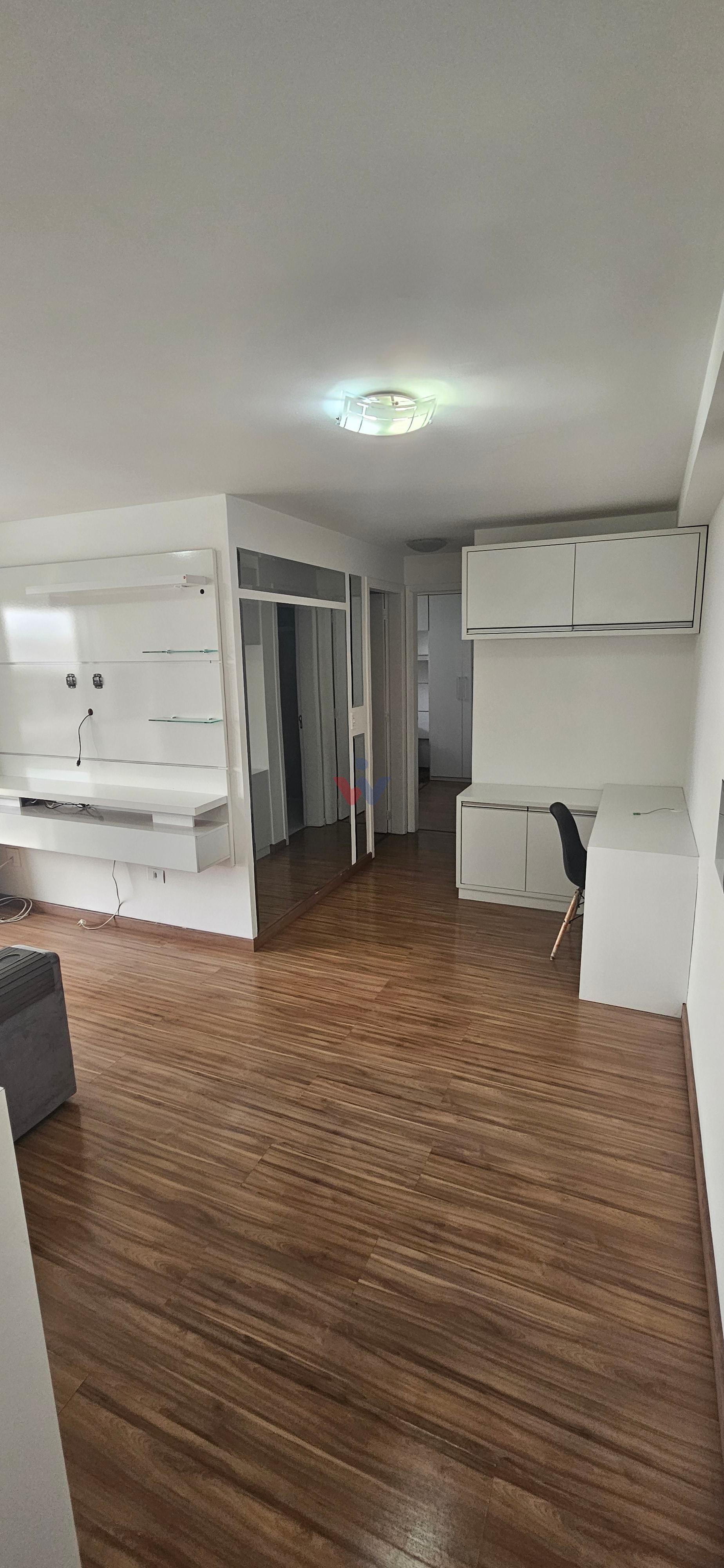 Apto Pinhais- mobiliado, 02 qtos, sacada, 01 vaga R  395 mil