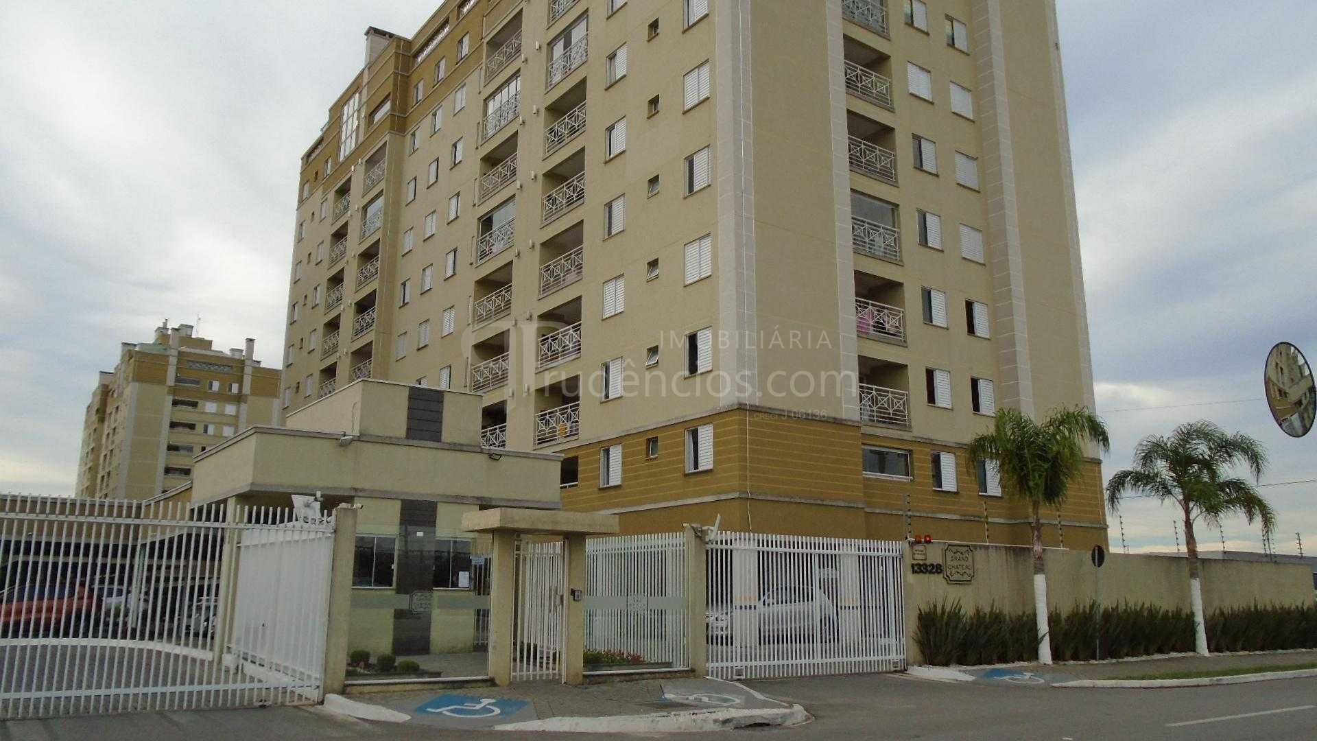 Apto Pinhais- mobiliado, 02 qtos, sacada, 01 vaga R  395 mil