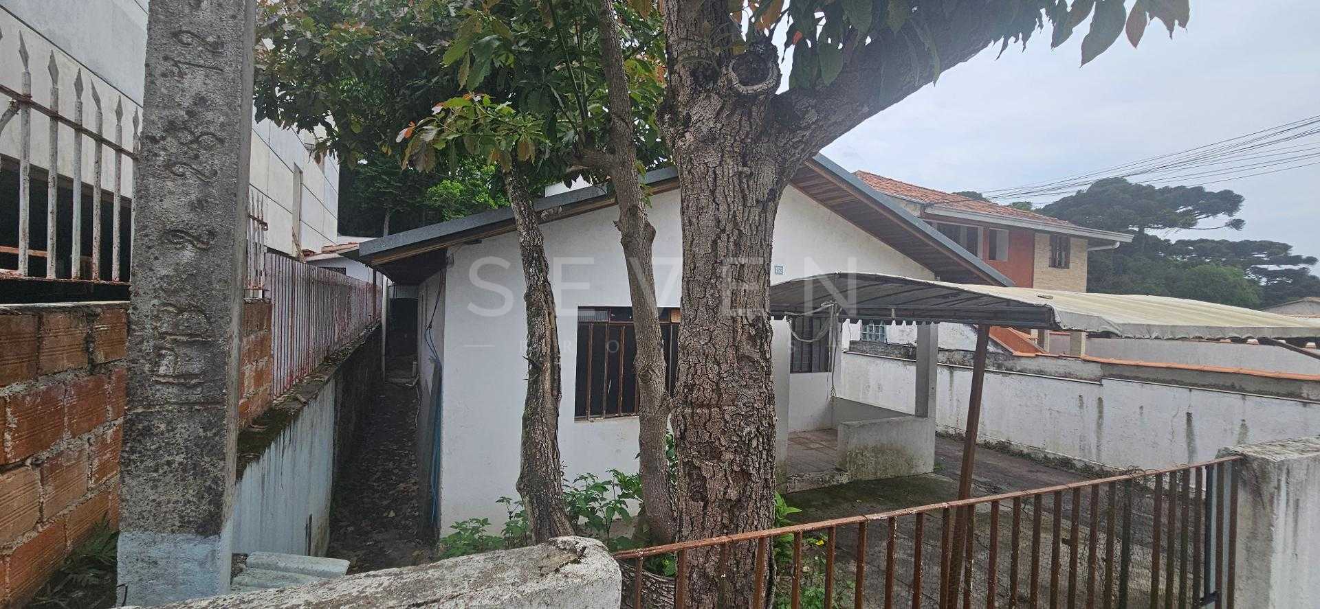 Terreno Boa vista 484 m2 11x44  ZR-2 com 2 casas não averbadas...