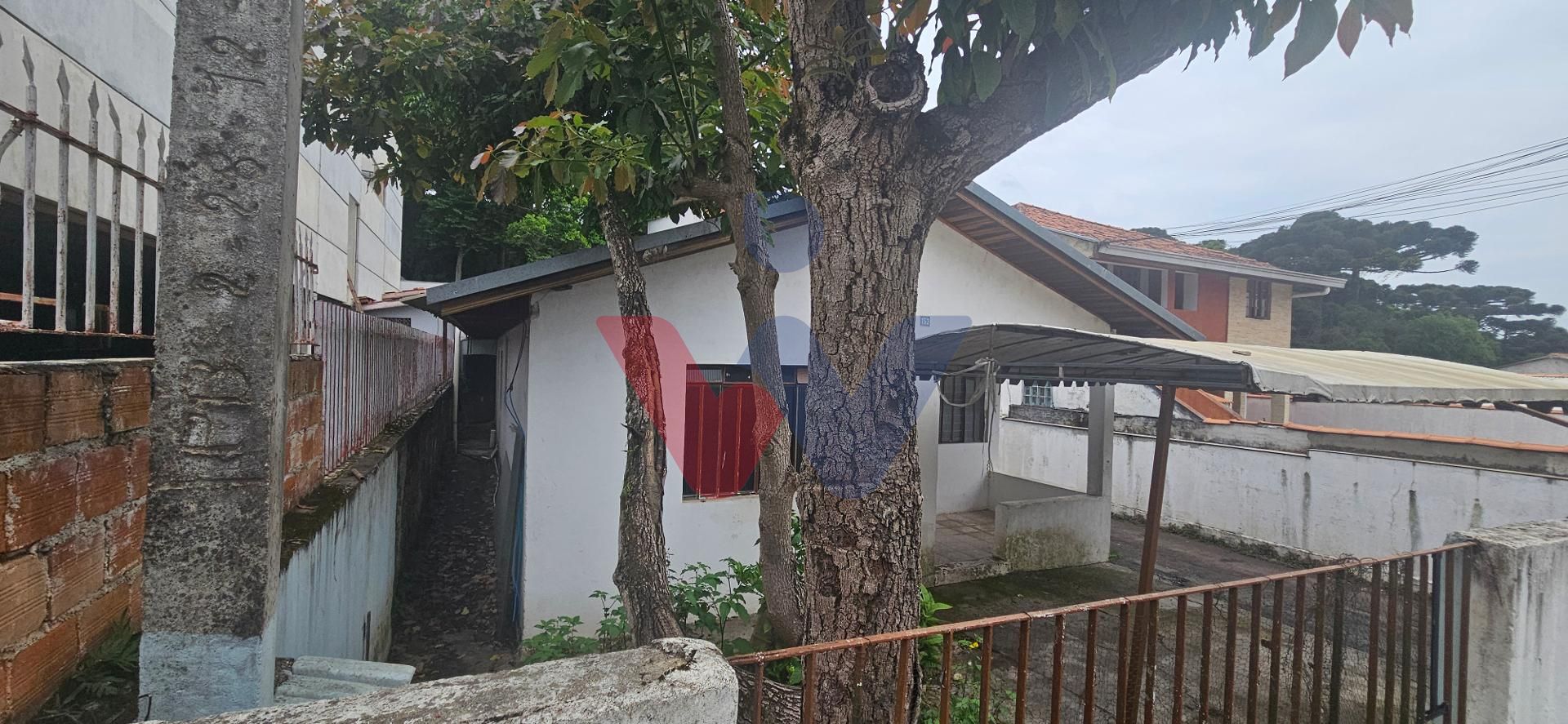 Terreno Boa vista 484 m2 11x44  ZR-2 com 2 casas não averbadas...