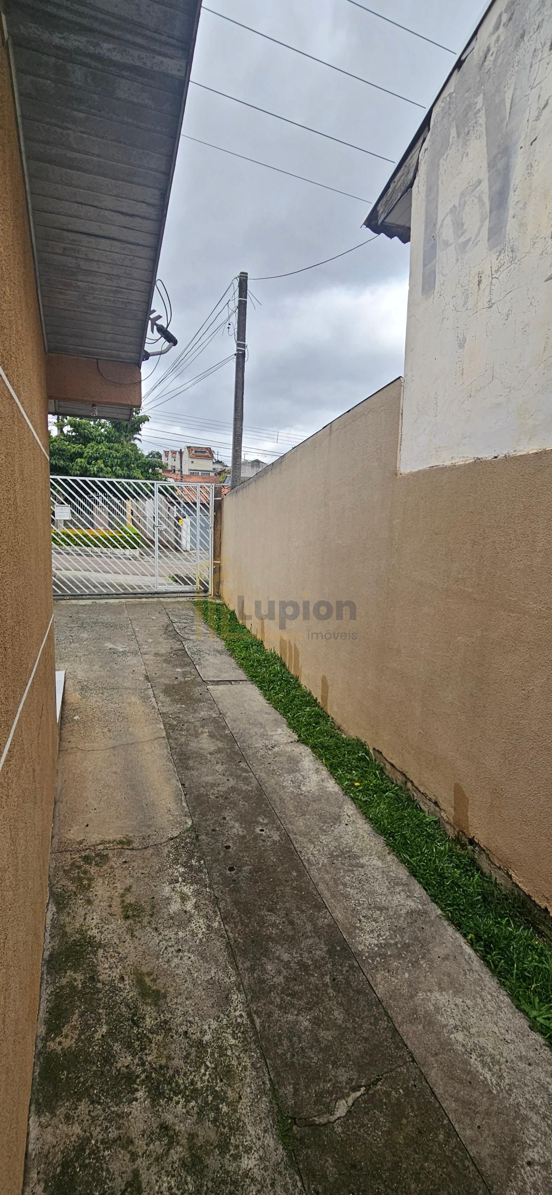 Bairro Alto- Terreno 500 m2,4 casas construídas 200 m2, estuda...