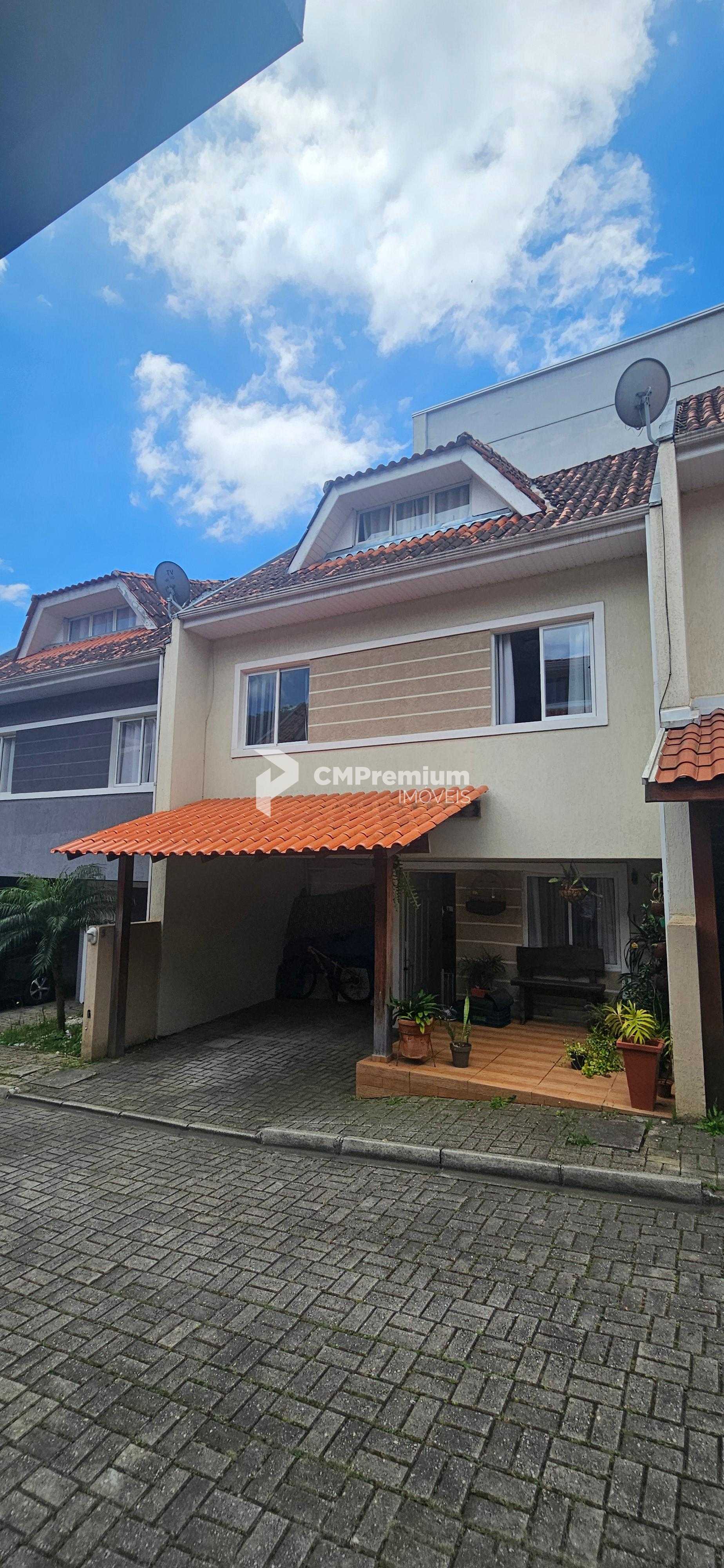 Triplex - Bairro Santa Cândida - 90 m ,recém reformado, 03 qto...