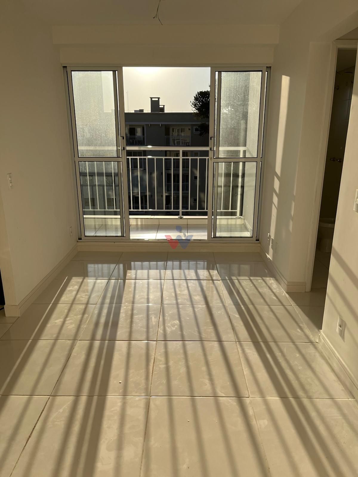 APTO PINHAIS- Cond Graciosa Glub, 02 qtos, vaga coberta, 7  an...