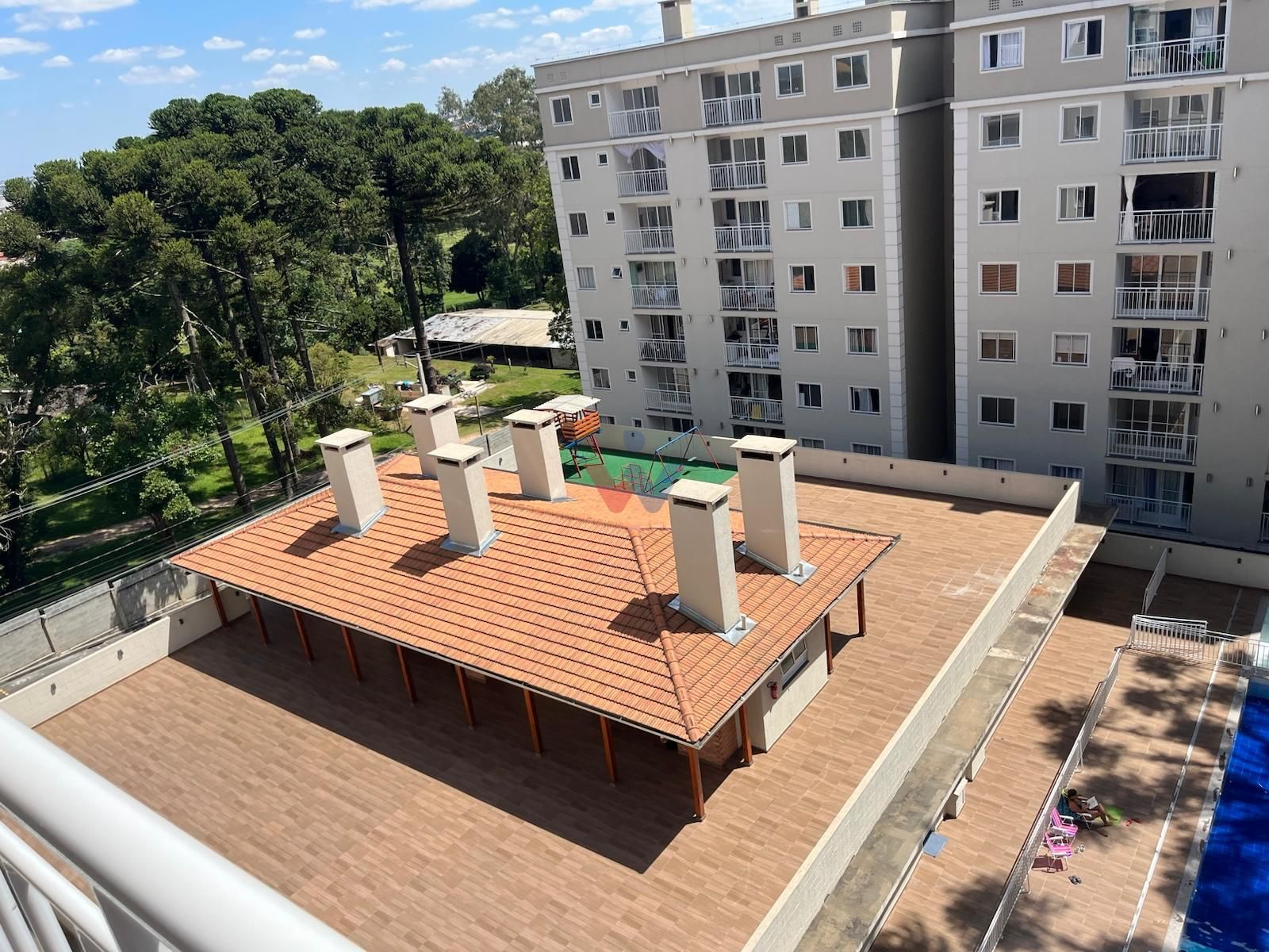 APTO PINHAIS- Cond Graciosa Glub, 02 qtos, vaga coberta, 7  an...