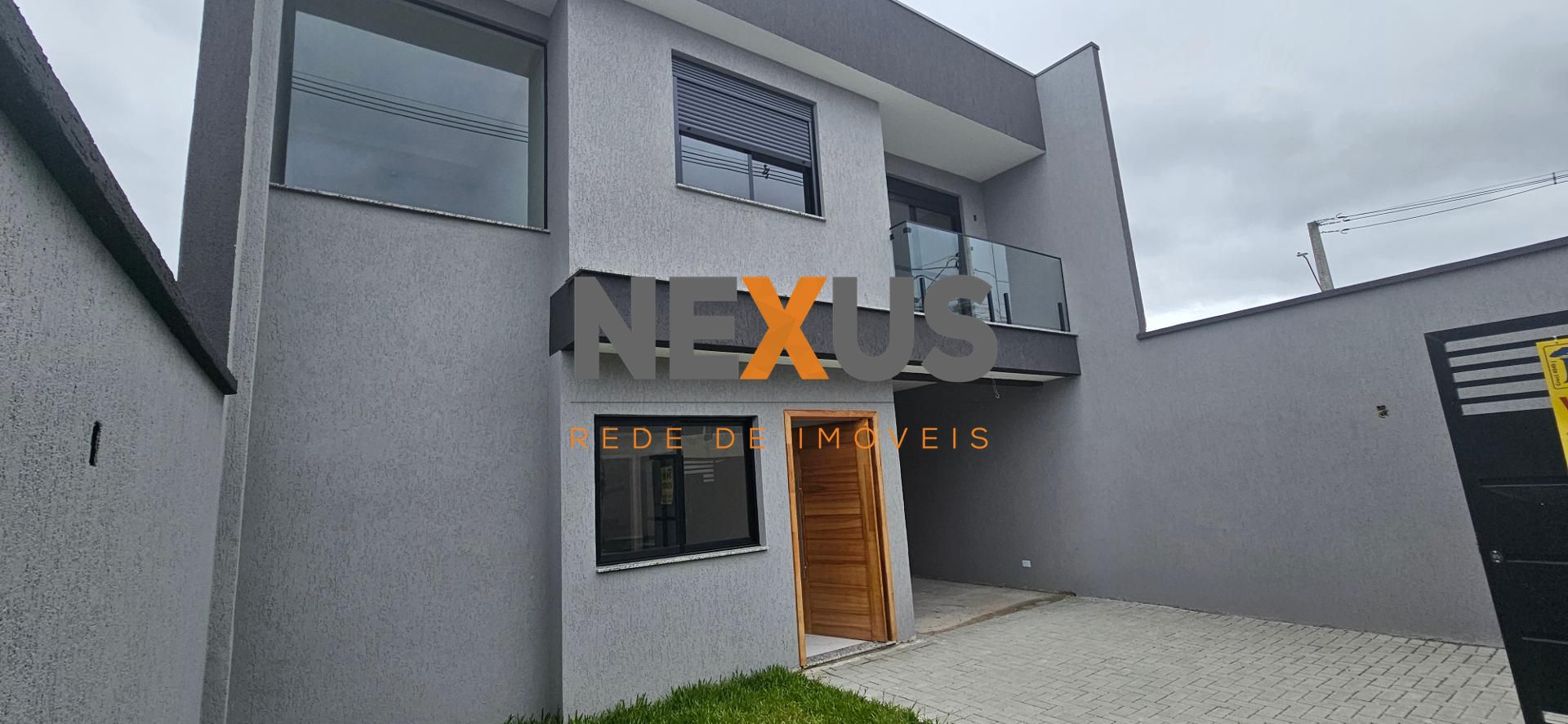 SOBRADOS NOVOS PINHAIS- 138 m2, 03 qtos ste , 02 vagas, R  680...