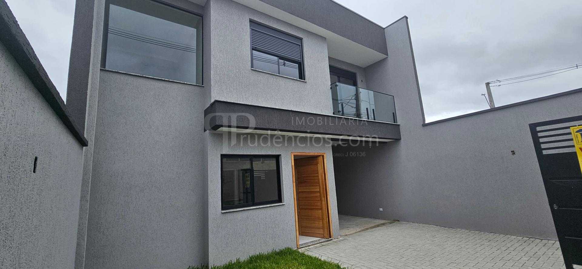 SOBRADOS NOVOS PINHAIS- 138 m2, 03 qtos ste , 02 vagas, R  680...