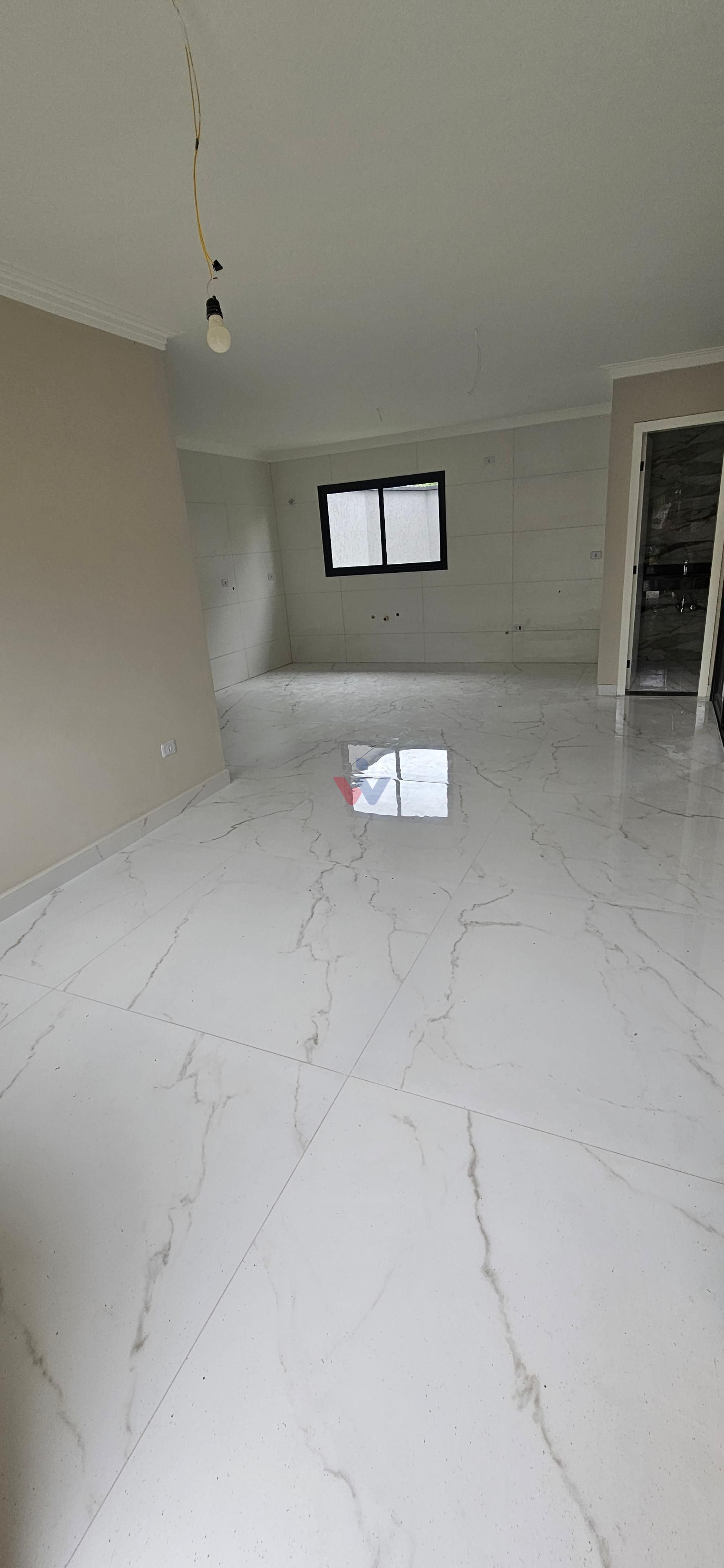 SOBRADOS NOVOS PINHAIS- 138 m2, 03 qtos ste , 02 vagas, R  680...