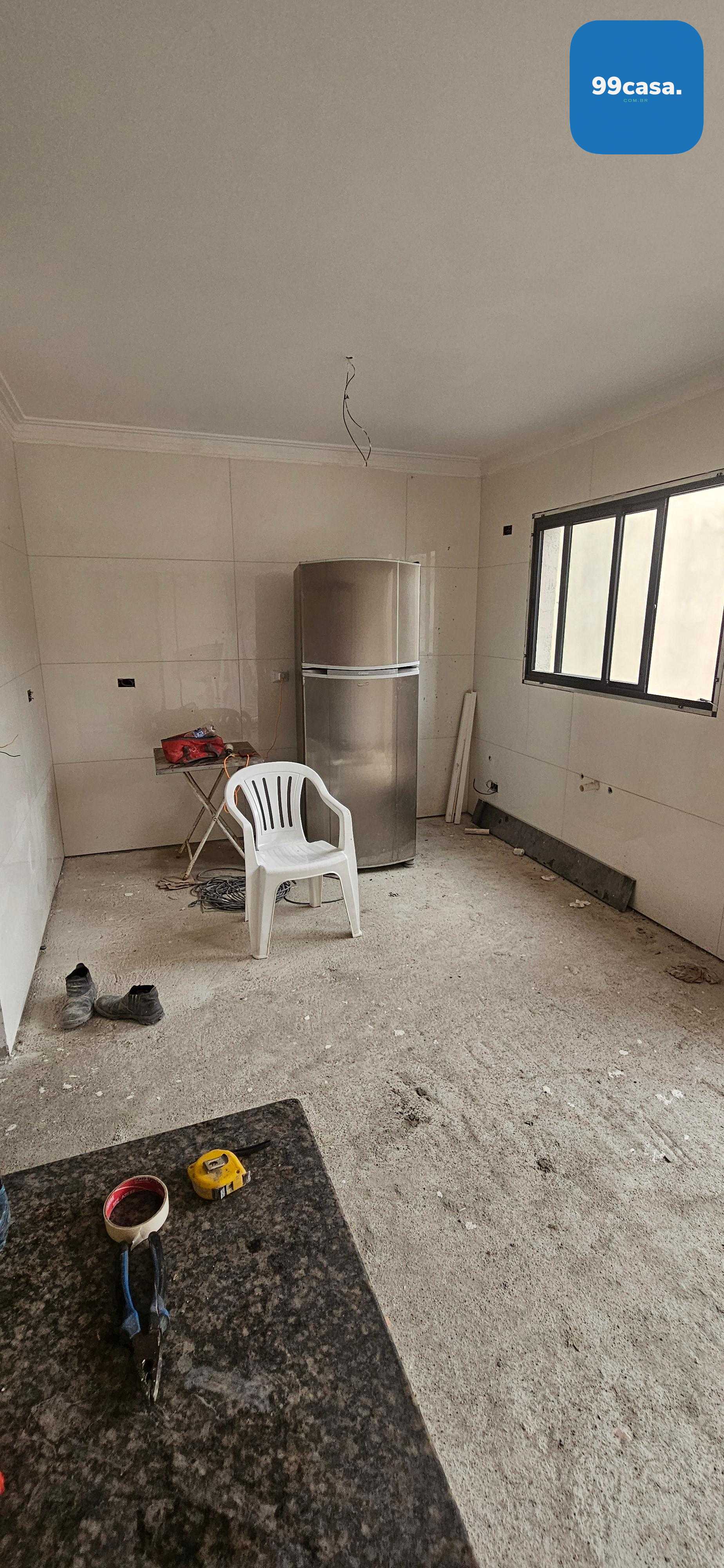 Sobrado Pinhais 174 m2- 03 qtos  ste  02 vagas, R  850 mil