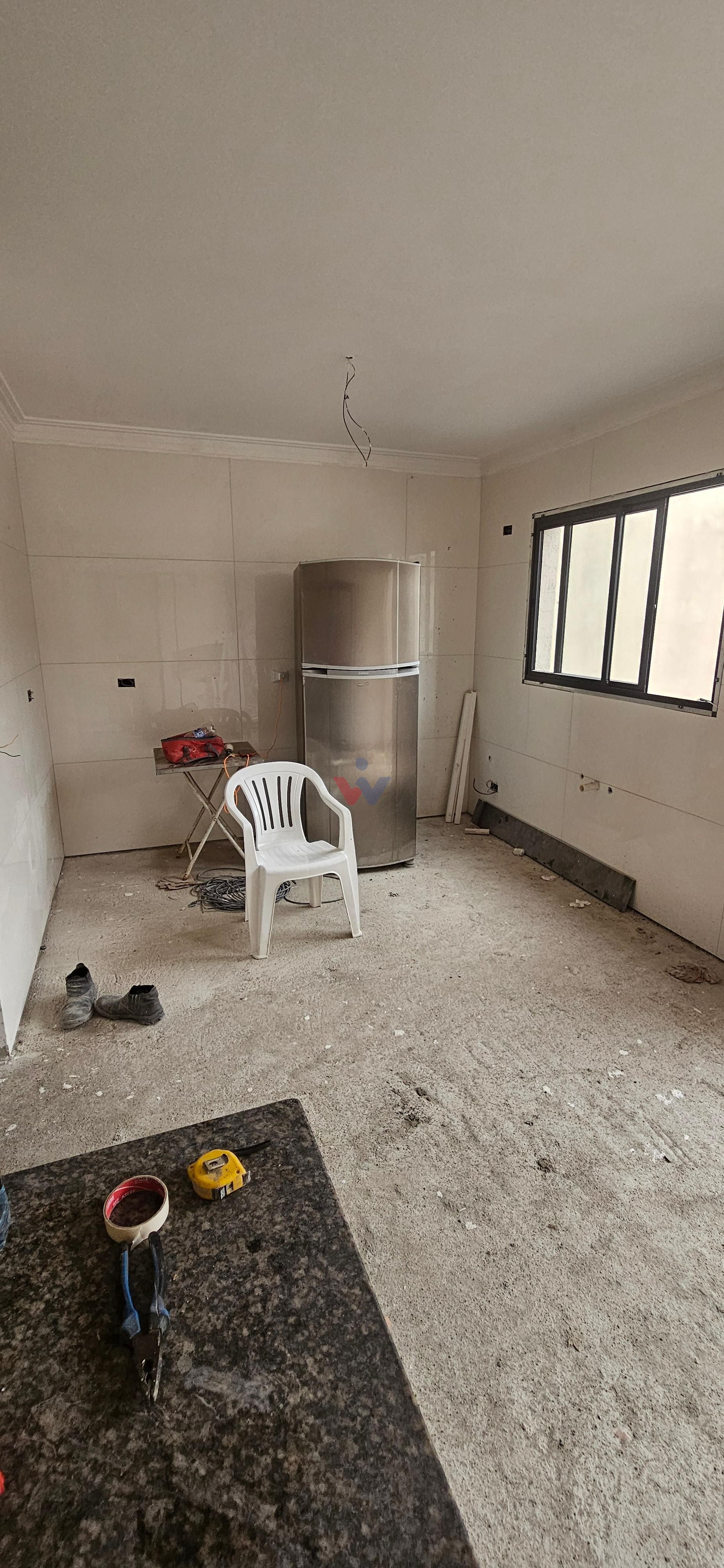 Sobrado Pinhais 174 m2- 03 qtos  ste  02 vagas, R  850 mil