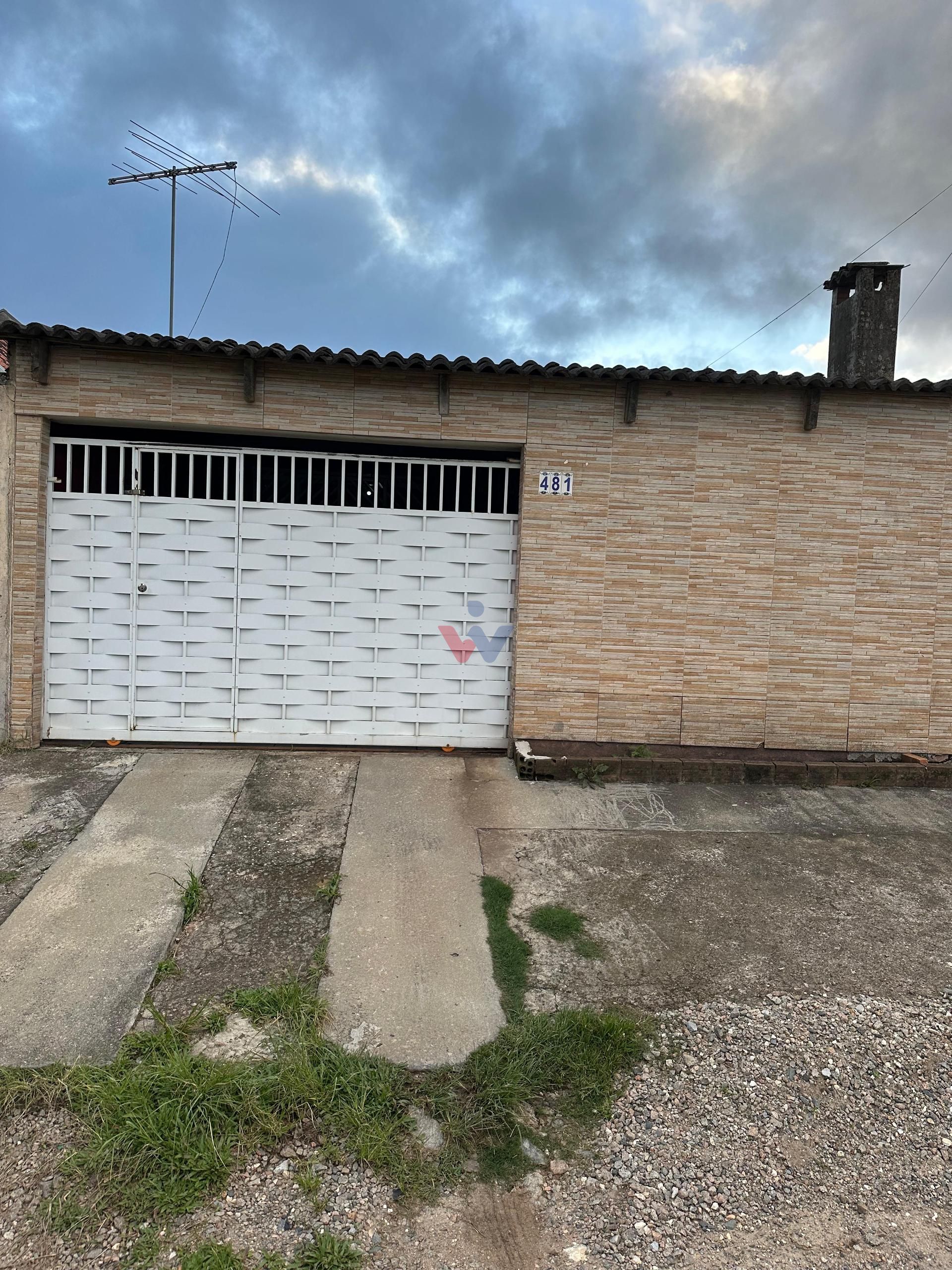 Casa Piraquara 50 m2, 03 qtos, 02 vagas R  250 mil aceita financ.
