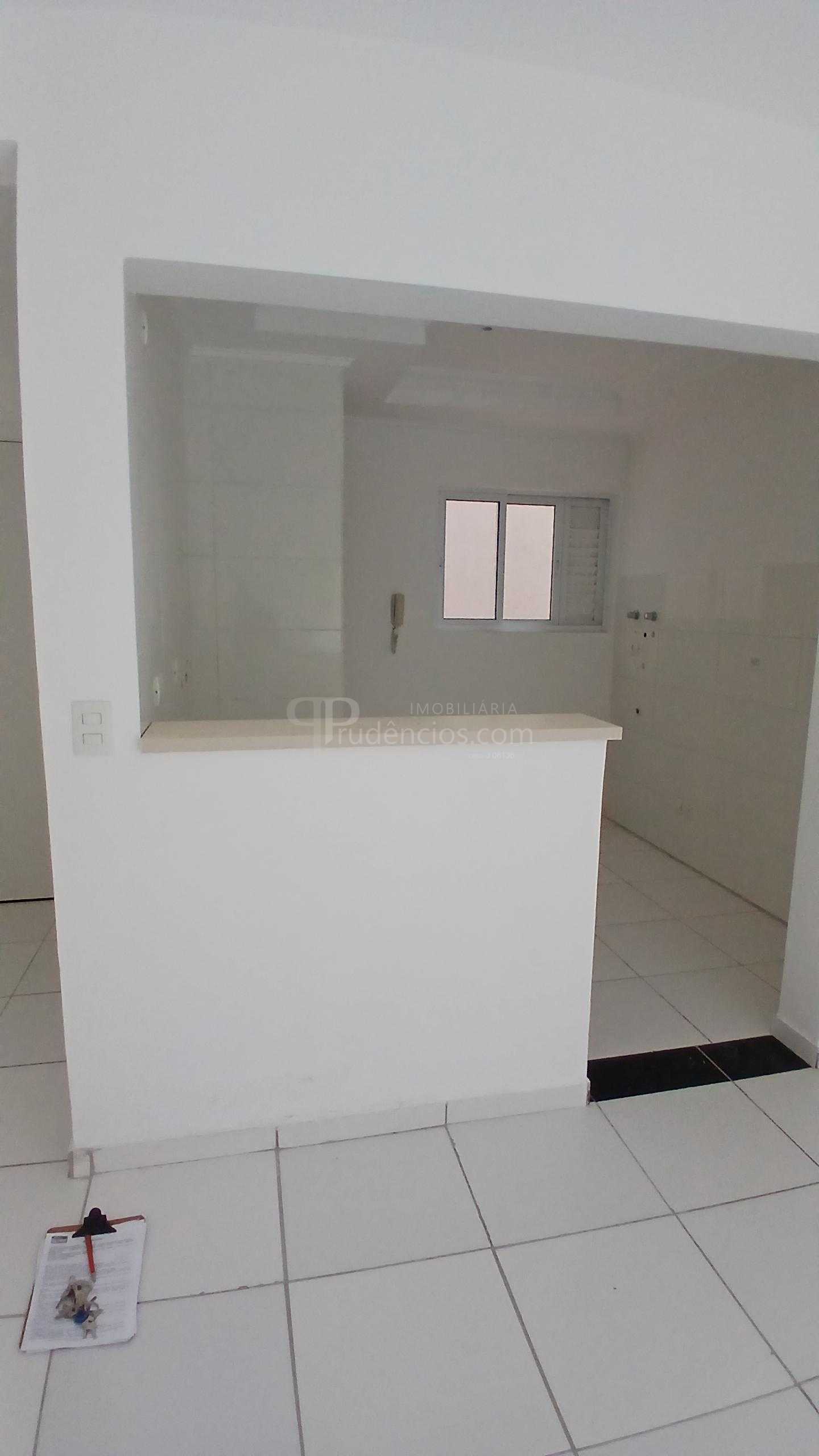 Apartamento 02 dormitórios no Santa Cândida - Residencial Reca...