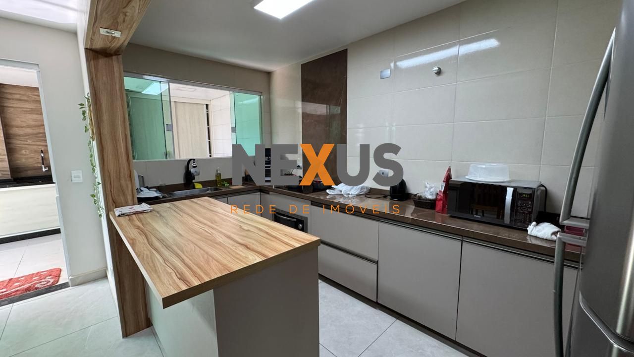 Casa Pinhais 70 m2, 03 quartos, terreno individual averbada R$...