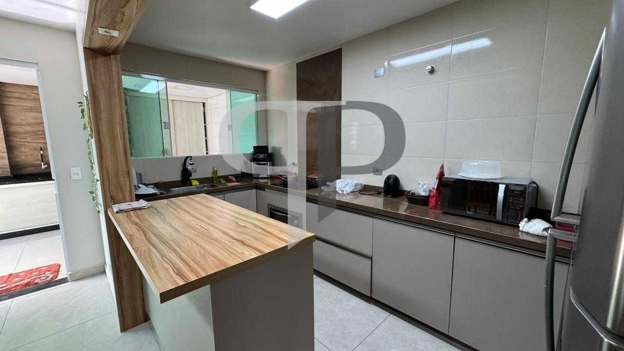 Casa Pinhais 70 m2, 03 quartos, terreno individual averbada R$...