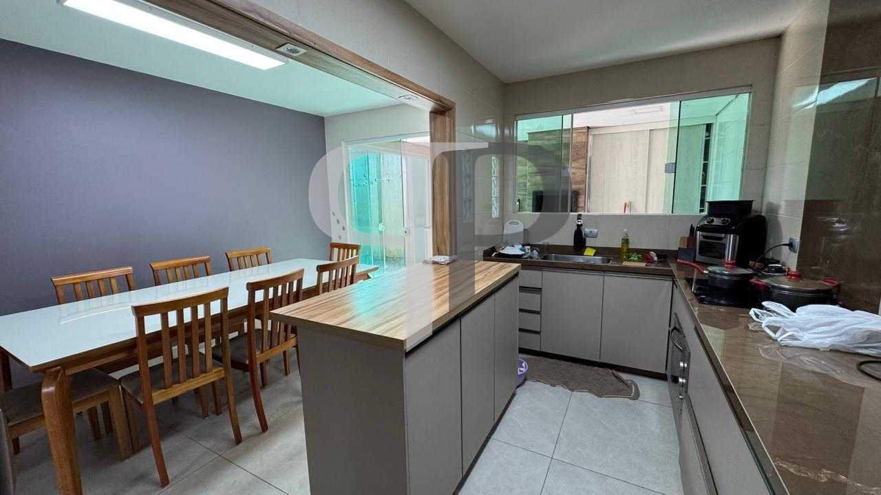 Casa Pinhais 70 m2, 03 quartos, terreno individual averbada R$...