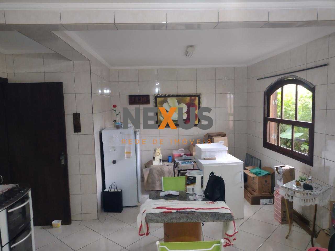 OPORTUNIDADE, PINEVILLE, CASA COM TERRENO DE 360M²