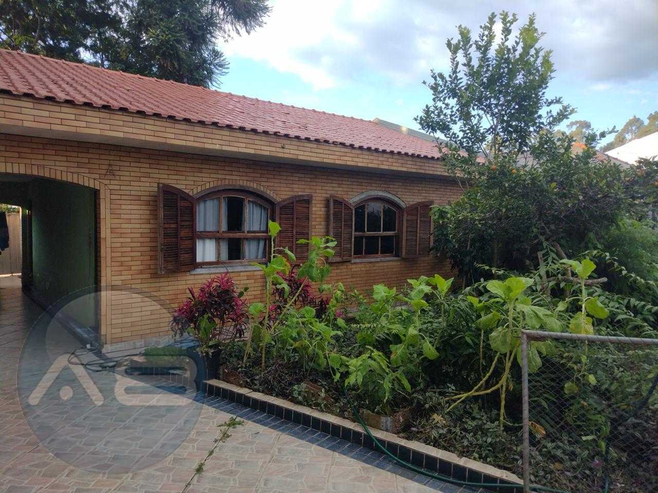 OPORTUNIDADE, PINEVILLE, CASA COM TERRENO DE 360M²
