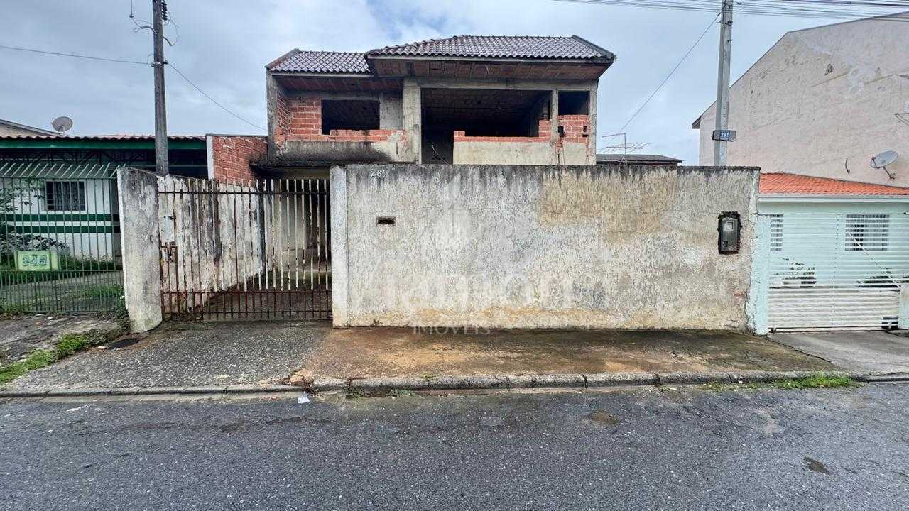 Sobrado com grande potencial no NOVO MUNDO!
