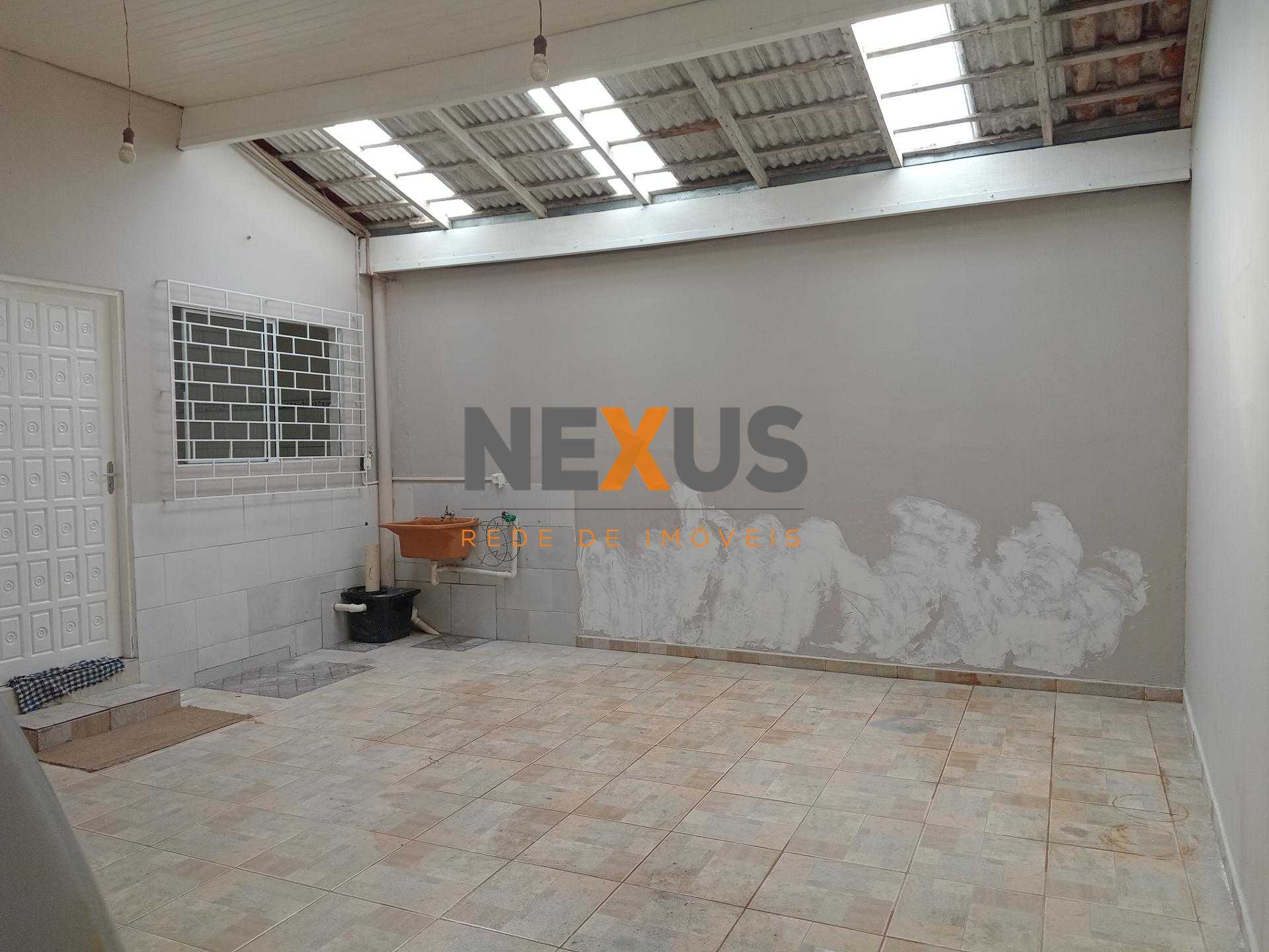 Casa Bairro Alto 80 m2- 03 qtos, 02 vgs próx. terminal-Locação...