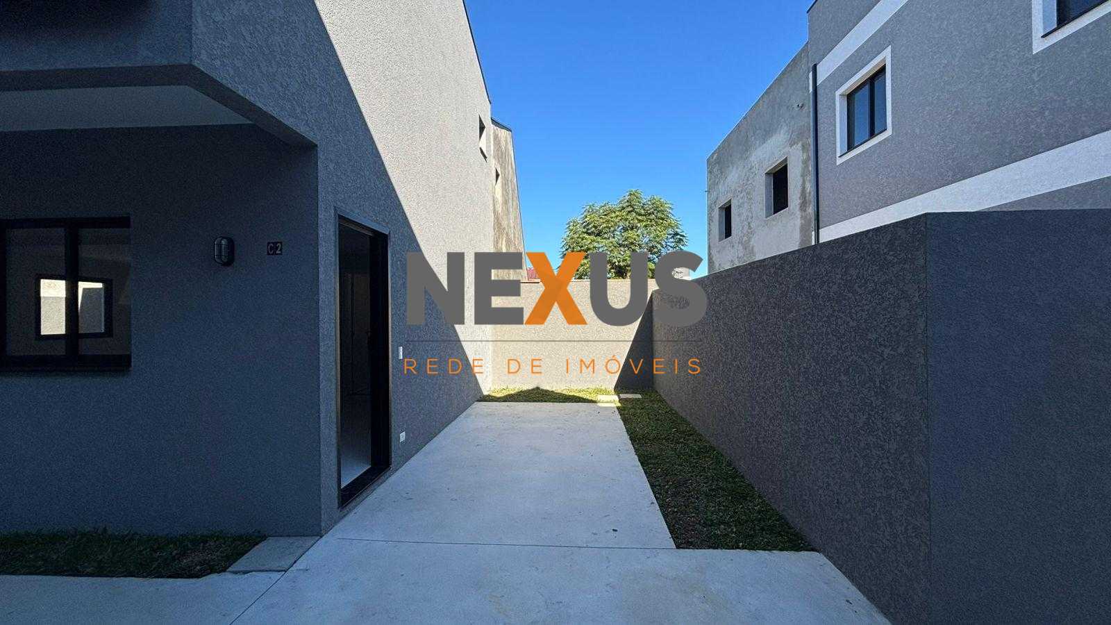 Casa em Condomínio! Bairro Alto 76m² Òtimo Padrão De Construção!