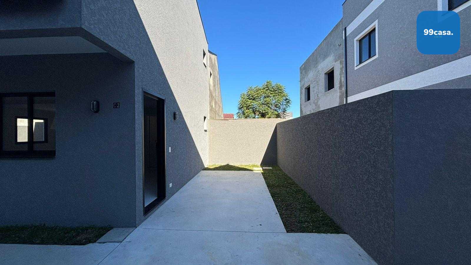 Casa em Condomínio! Bairro Alto 76m² Òtimo Padrão De Construção!