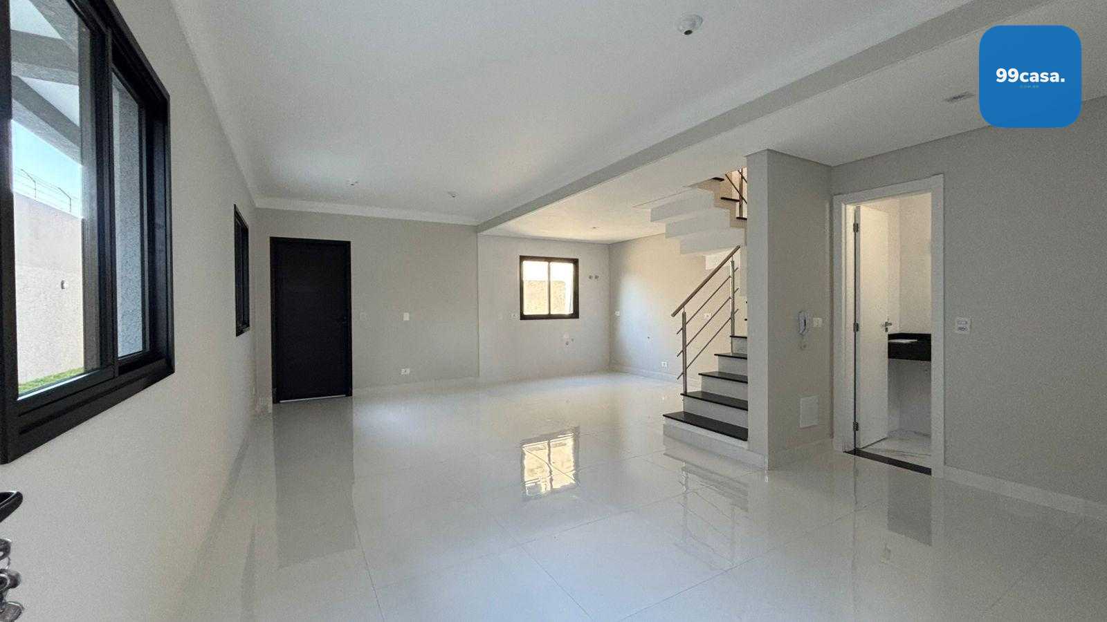 Casa em Condomínio! Bairro Alto 76m² Òtimo Padrão De Construção!
