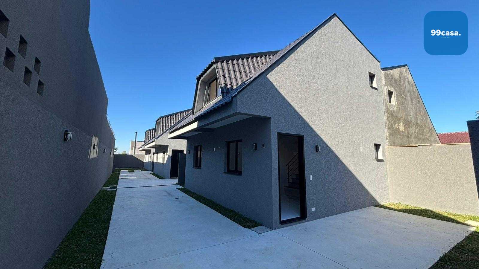 Casa em Condomínio! Bairro Alto 76m² Òtimo Padrão De Construção!